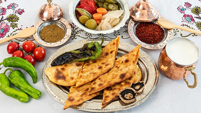 Soğanlı Kapama Pide