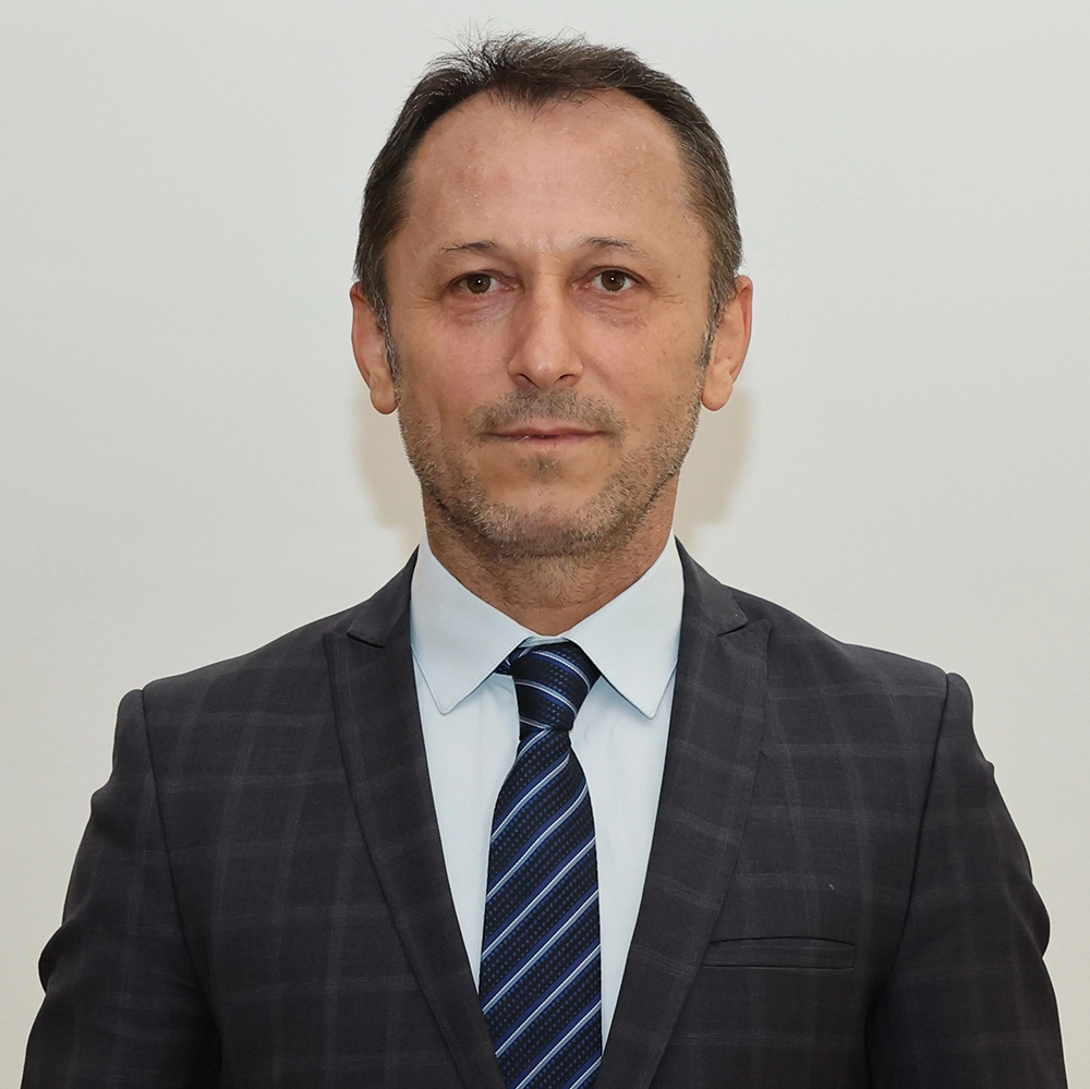 Ahmet ABUR