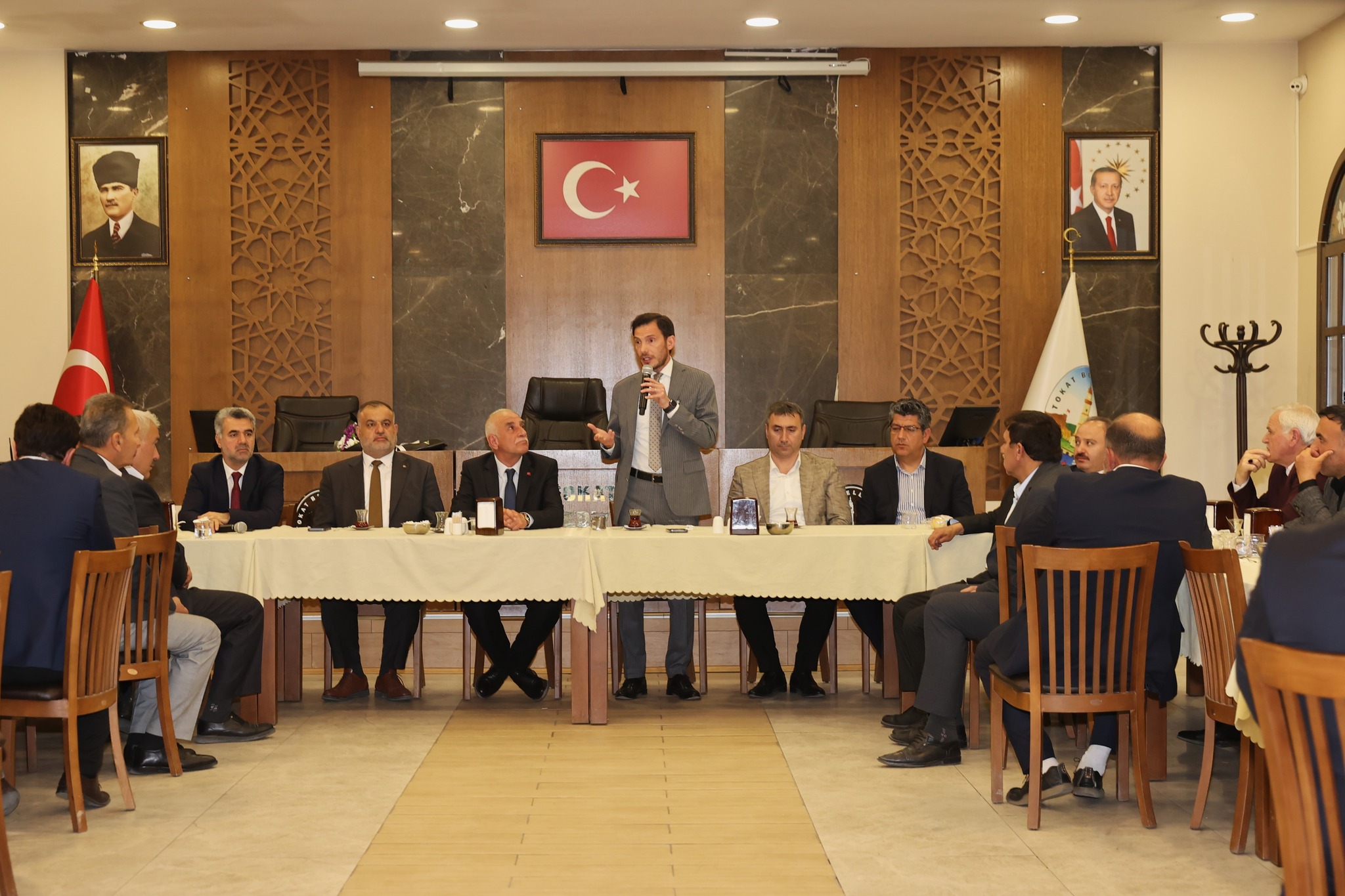 BAŞKAN YAZICIOĞLU, MAHALLE MUHTARLARI İLE İLK TOPLANTISINI GERÇEKLEŞTİRDİ - Görsel 2