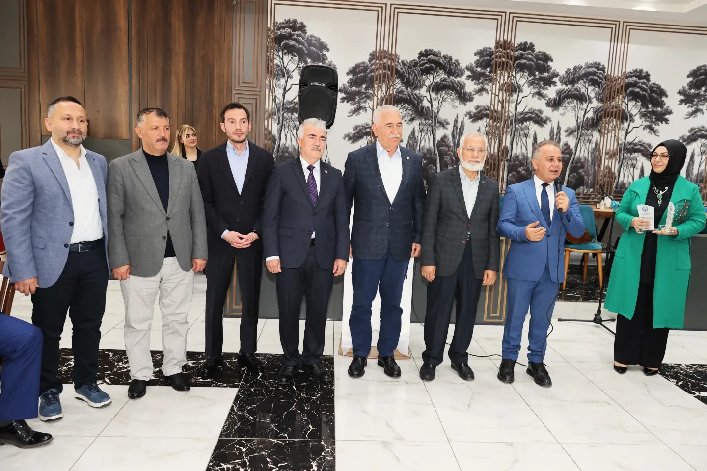 BAŞKAN YAZICIOĞLU: “HERKESİN İLK ŞİİRİ ANNESİ İÇİNDİR” - Görsel 2
