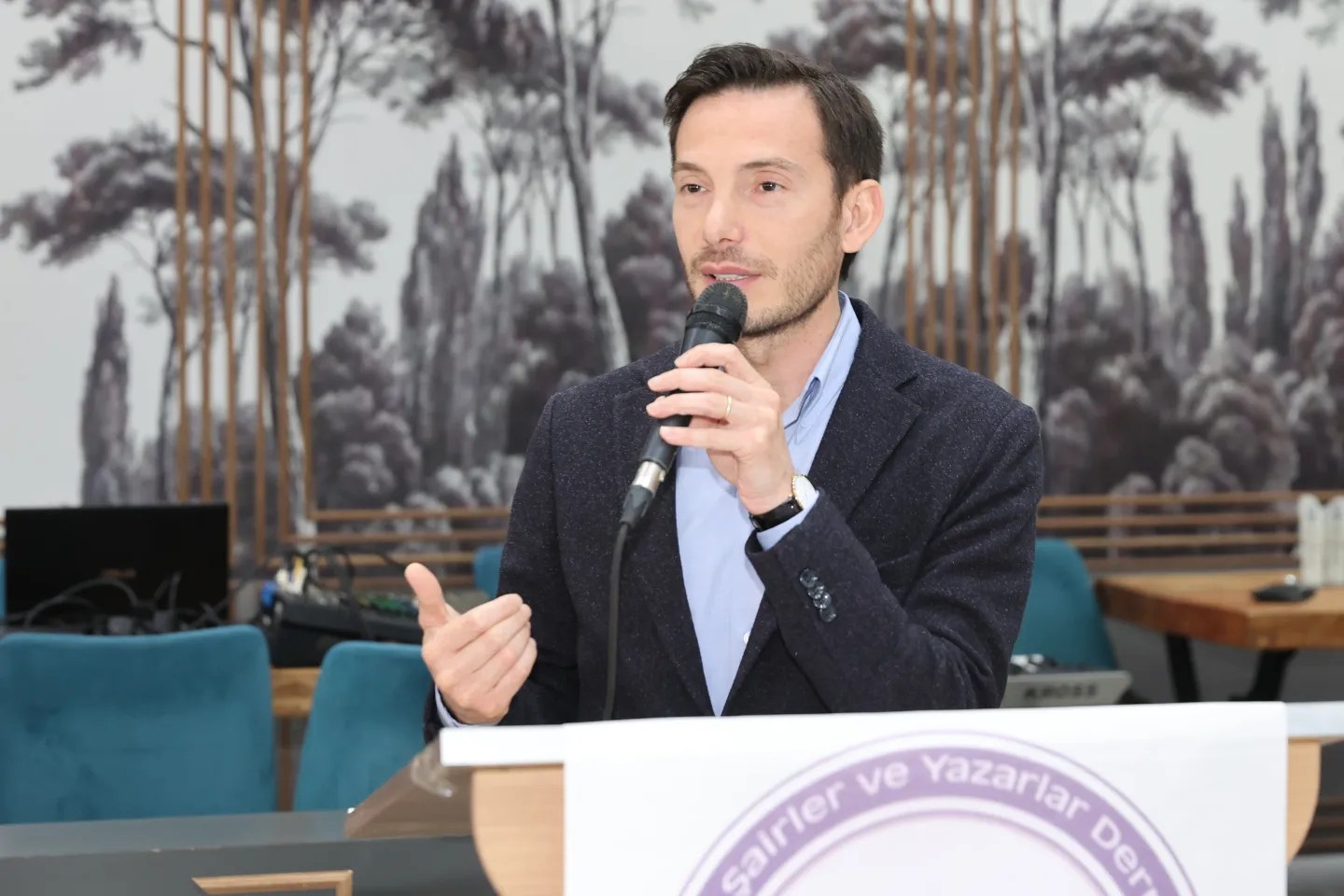 BAŞKAN YAZICIOĞLU: “HERKESİN İLK ŞİİRİ ANNESİ İÇİNDİR” - Görsel 5