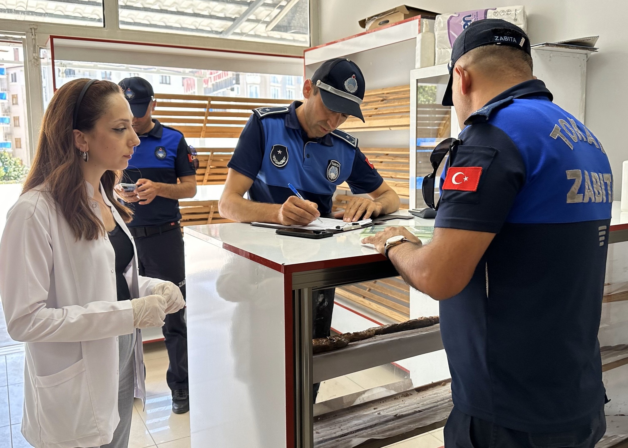 ZABITA EKİPLERİ DENETİMLERİNE ARALIKSIZ DEVAM EDİYOR
