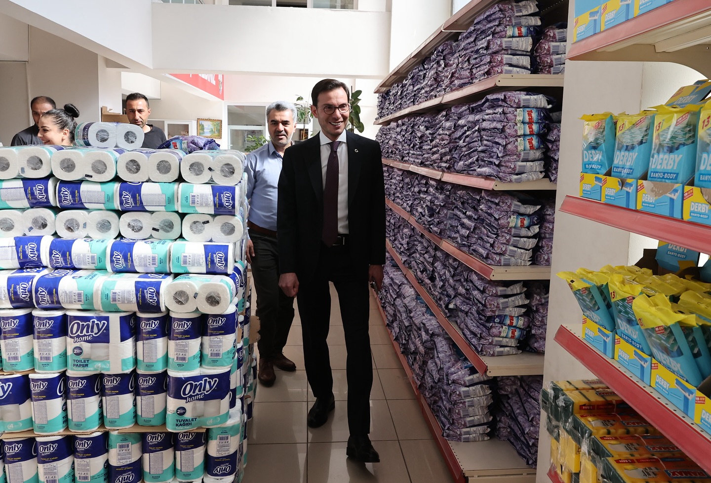 Para Geçmeyen Sosyal Market, İhtiyaç Sahiplerine Ulaşıyor - Görsel 2