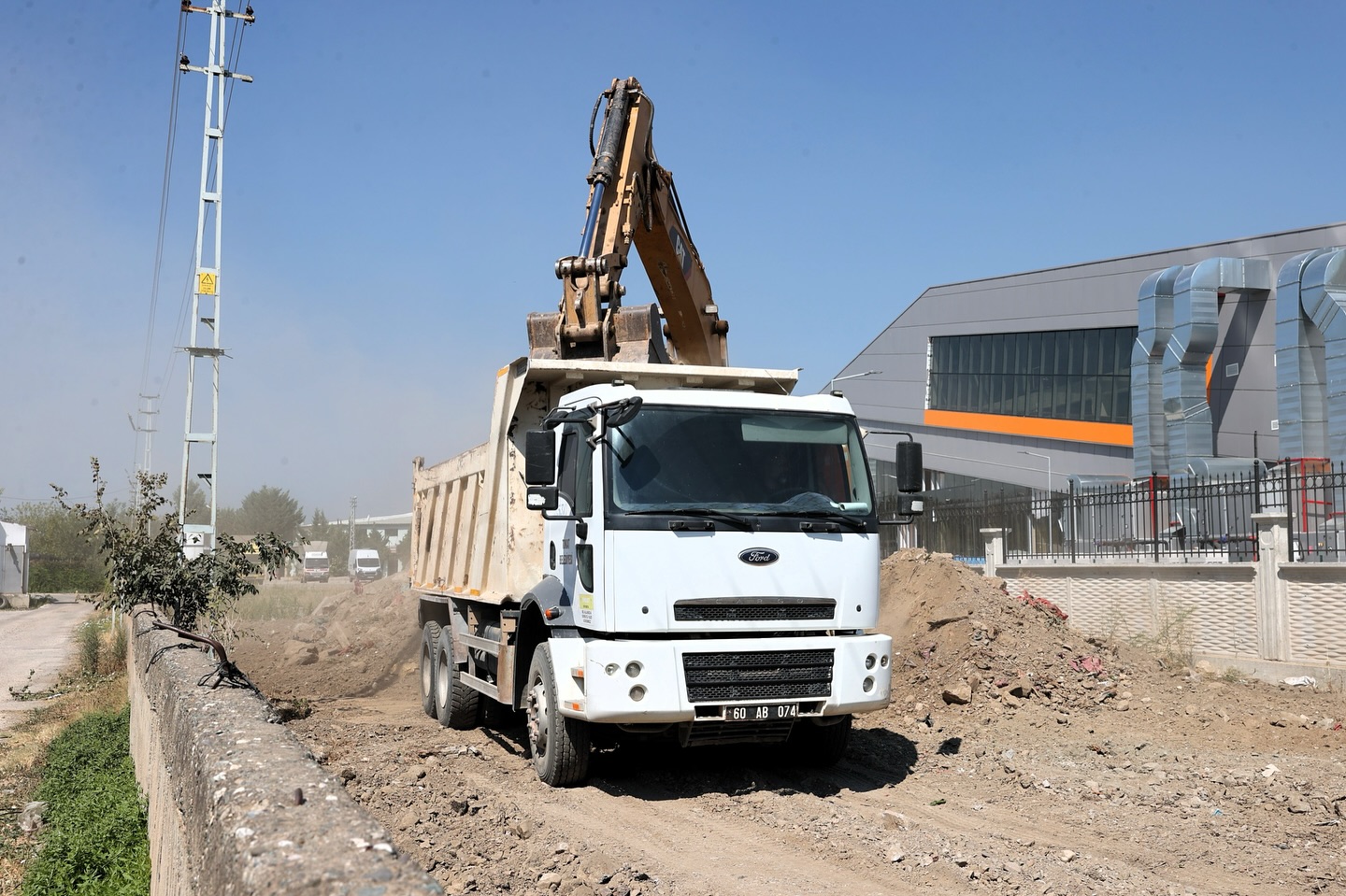 MEZARLIKLAR MÜDÜRLÜĞÜ YENİ YERİNE TAŞINIYOR