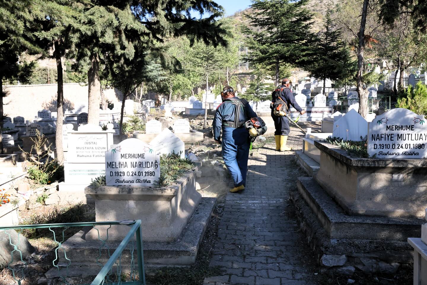 HUBYAR VE ŞEYH-İ ŞİRVANİ MEZARLIKLARINDA ÇALIŞMALAR DEVAM EDİYOR - Görsel 9