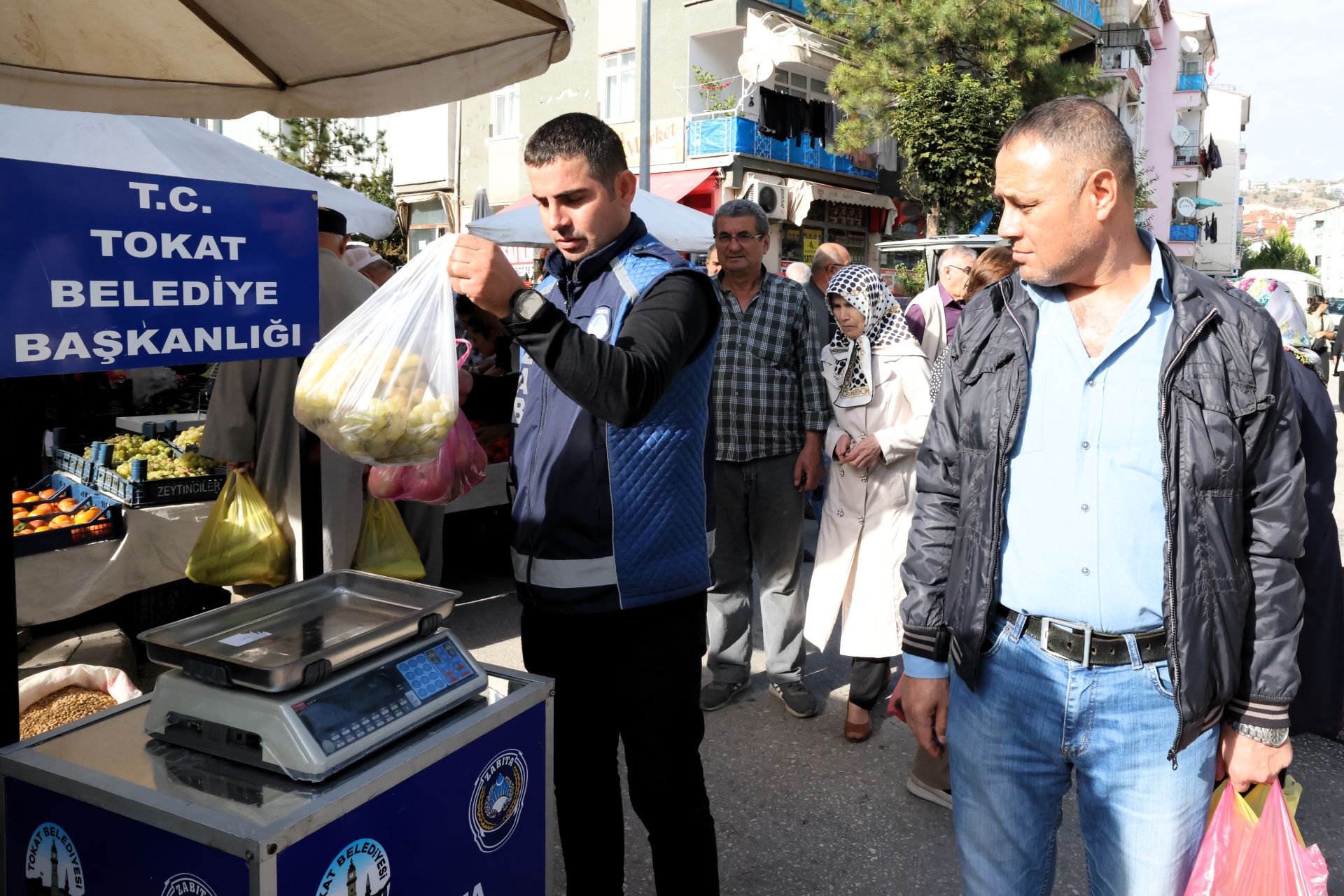 PAZAR YERLERİNDE “TARTIDA KONTROL” DÖNEMİ BAŞLADI - Görsel 1