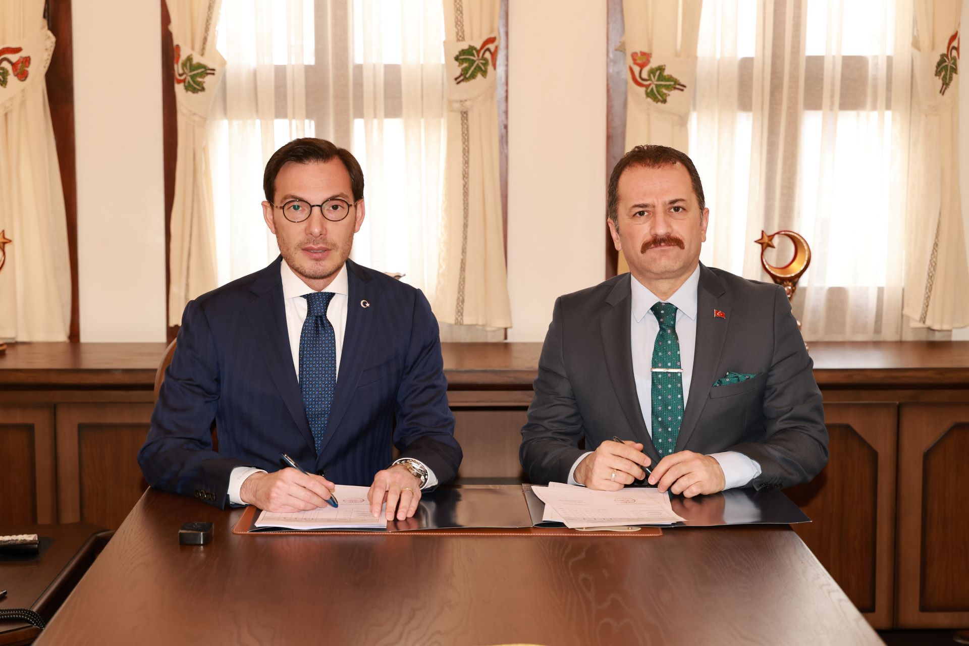 BAŞKAN YAZICIOĞLU: “İNSAN VE TOPLUM FAYDASINA YÖNELİK TÜM PROJELERDE VARIZ”