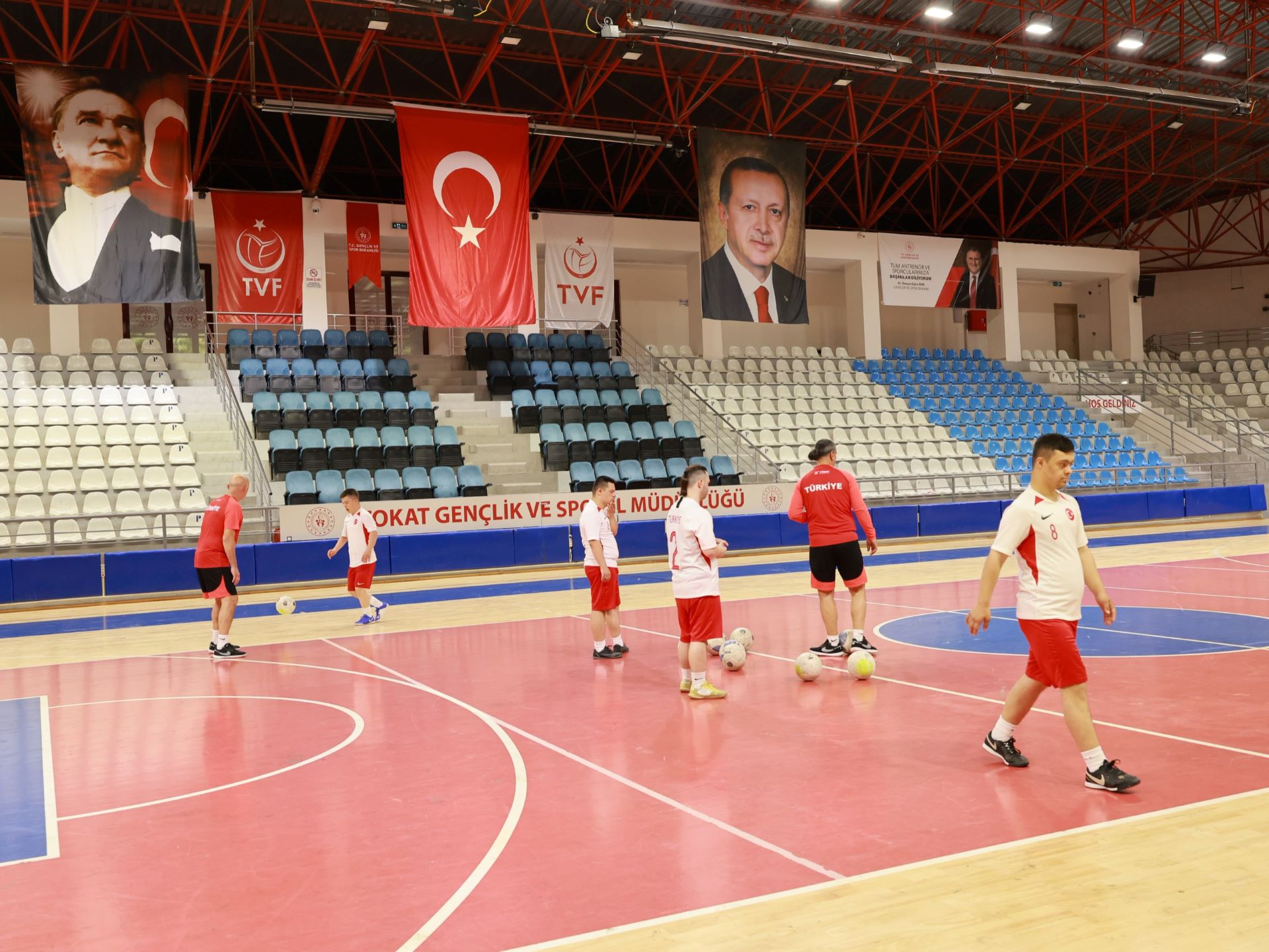 TOKAT BELEDİYESİ, AVRUPA ŞAMPİYONASI YOLUNDA MİLLÎ TAKIMIMIZA EV SAHİPLİĞİ YAPIYOR - Görsel 6