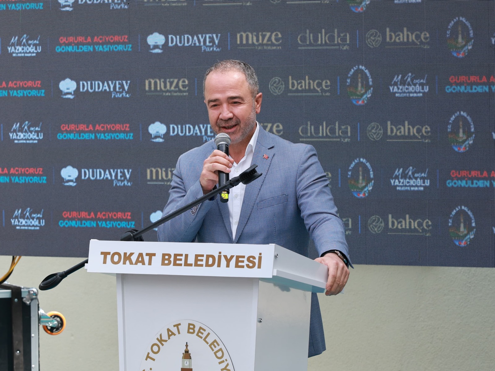 1 GÜNDE 4 AÇILIŞ: DUDAYEV PARKI VE KAFELER HİZMETE AÇILDI - Görsel 11