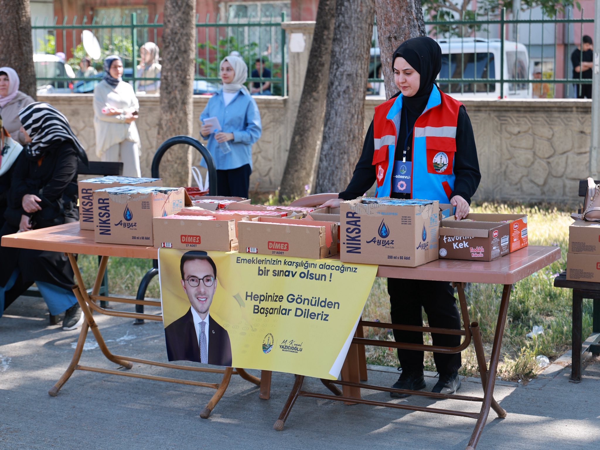 Tokat Belediyesi YKS Günlerinde Öğrenci ve Velileri Yalnız Bırakmadı - Görsel 2