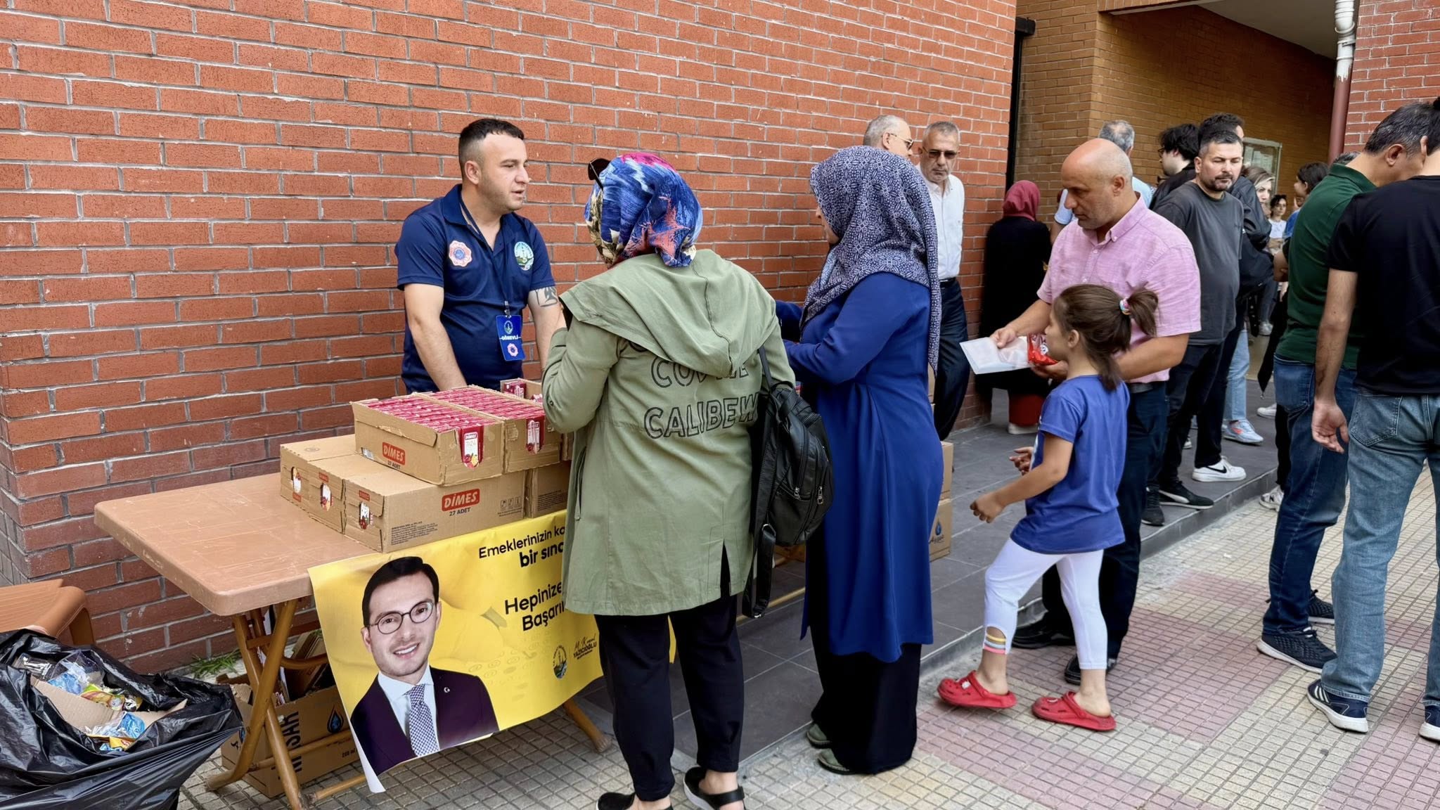 Tokat Belediyesi YKS Günlerinde Öğrenci ve Velileri Yalnız Bırakmadı - Görsel 5