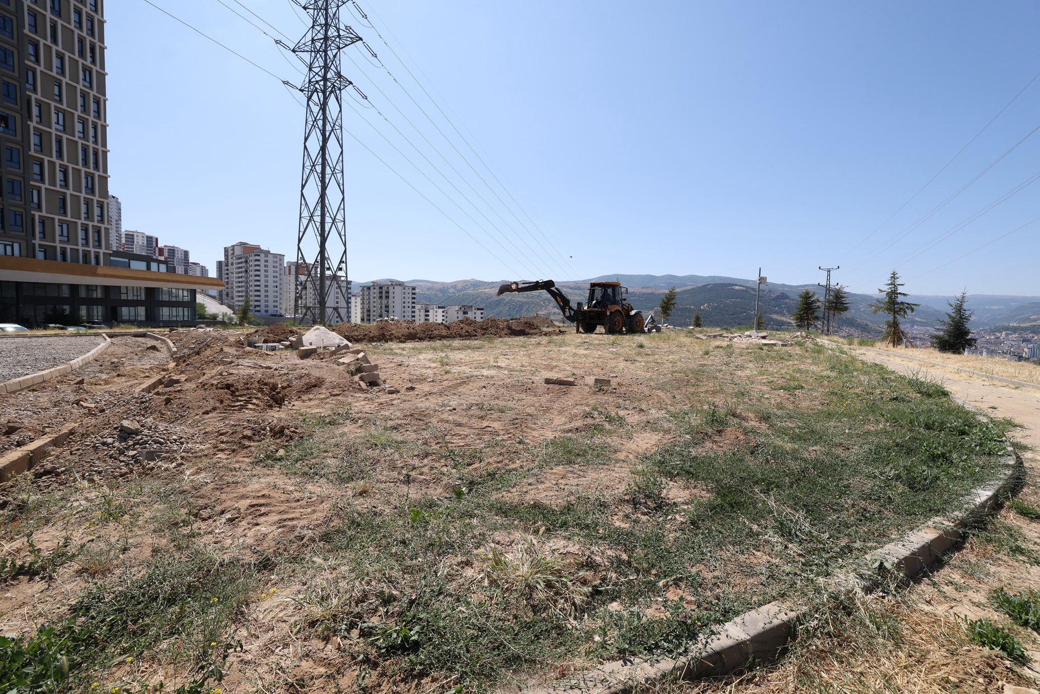 TOPÇAM MAHALLESİ YAZICIOĞLU BÖLGESİNE YENİ PARK ALANI YAPILIYOR - Görsel 6