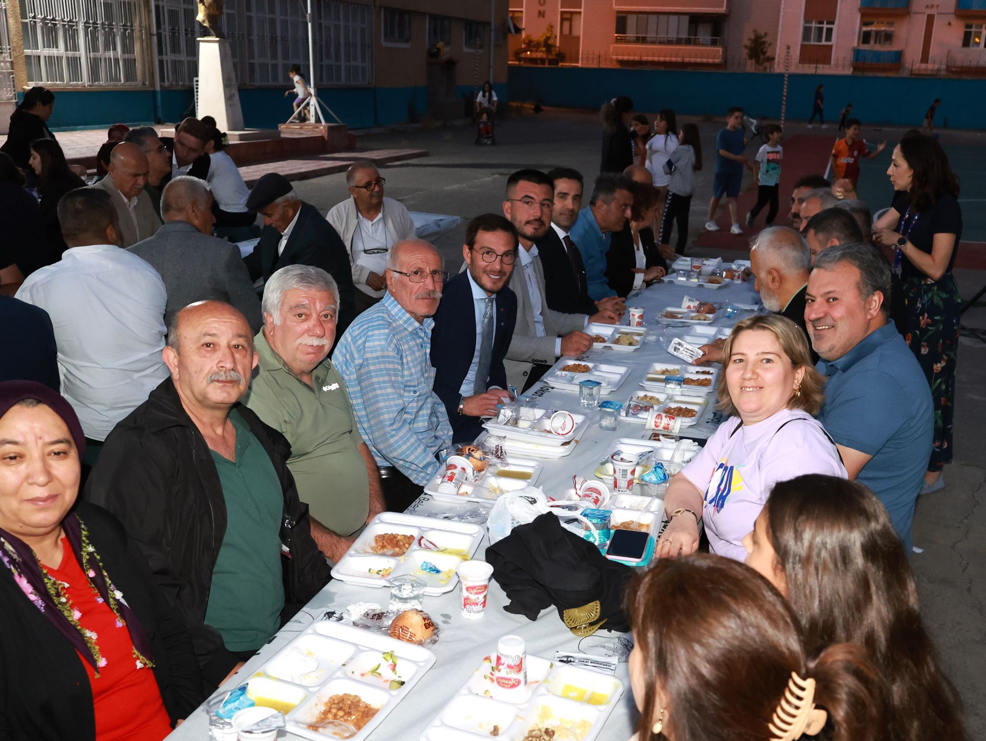 Başkan Yazıcıoğlu: “Birlik Olan Gönüller Cihanı İmar Eder” - Görsel 14