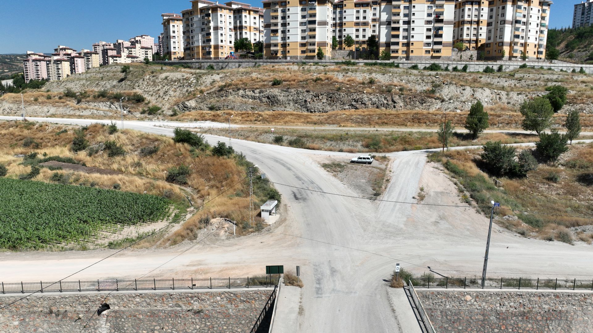 YENİ BAĞLANTI YOLU ÇALIŞMALARI HIZLA İLERLİYOR - Görsel 7