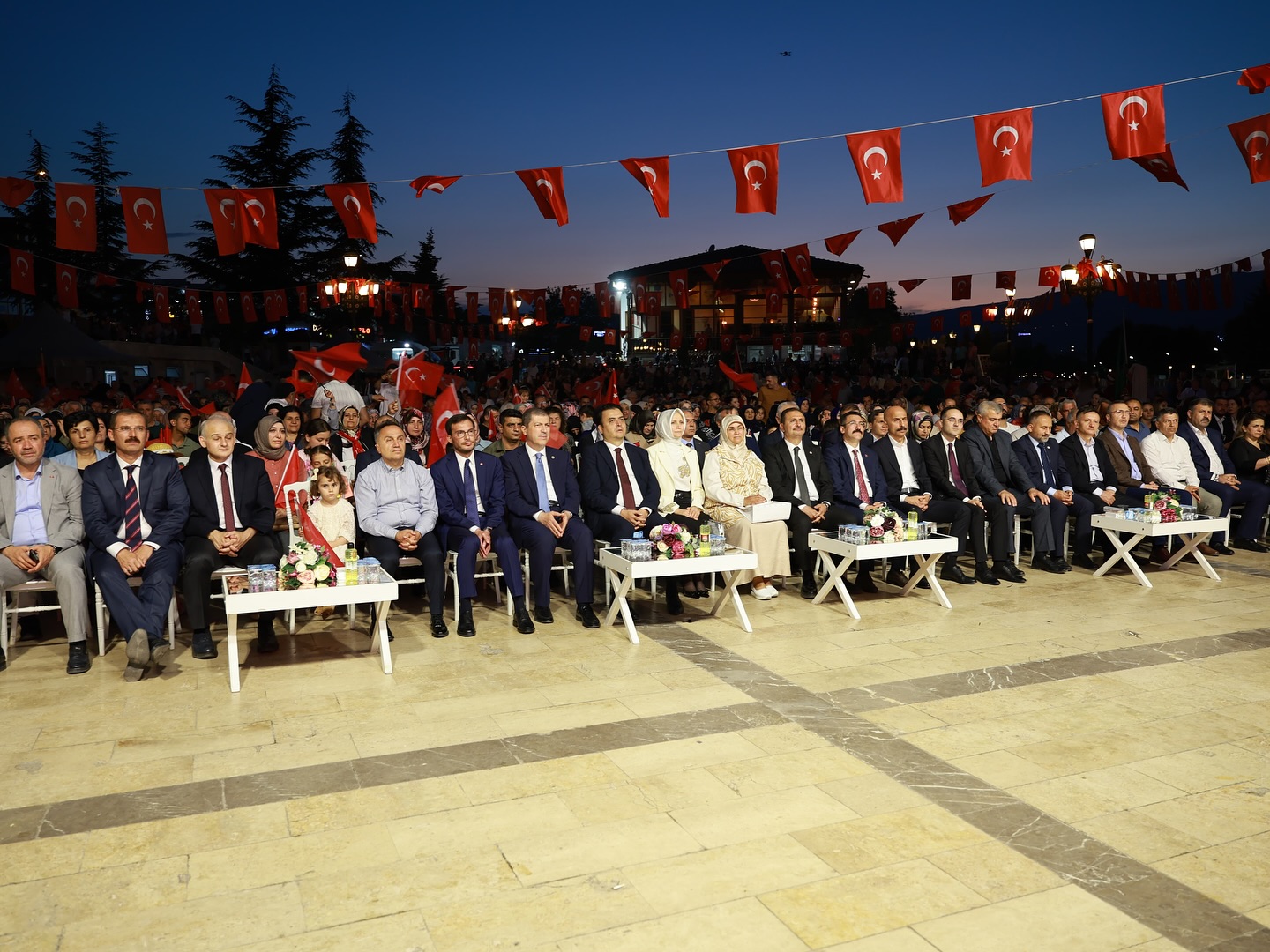 15 TEMMUZ RUHU MEYDANLARA SIĞMADI - Görsel 14