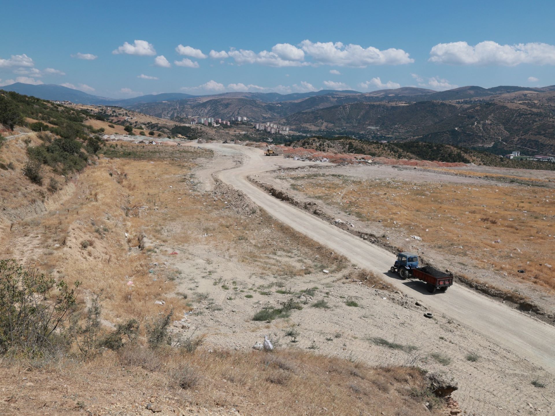 TOPÇAM MAHALLESİ’NE 10 YENİ PARK VE 40 DÖNÜMLÜK MESİRE ALANI - Görsel 3