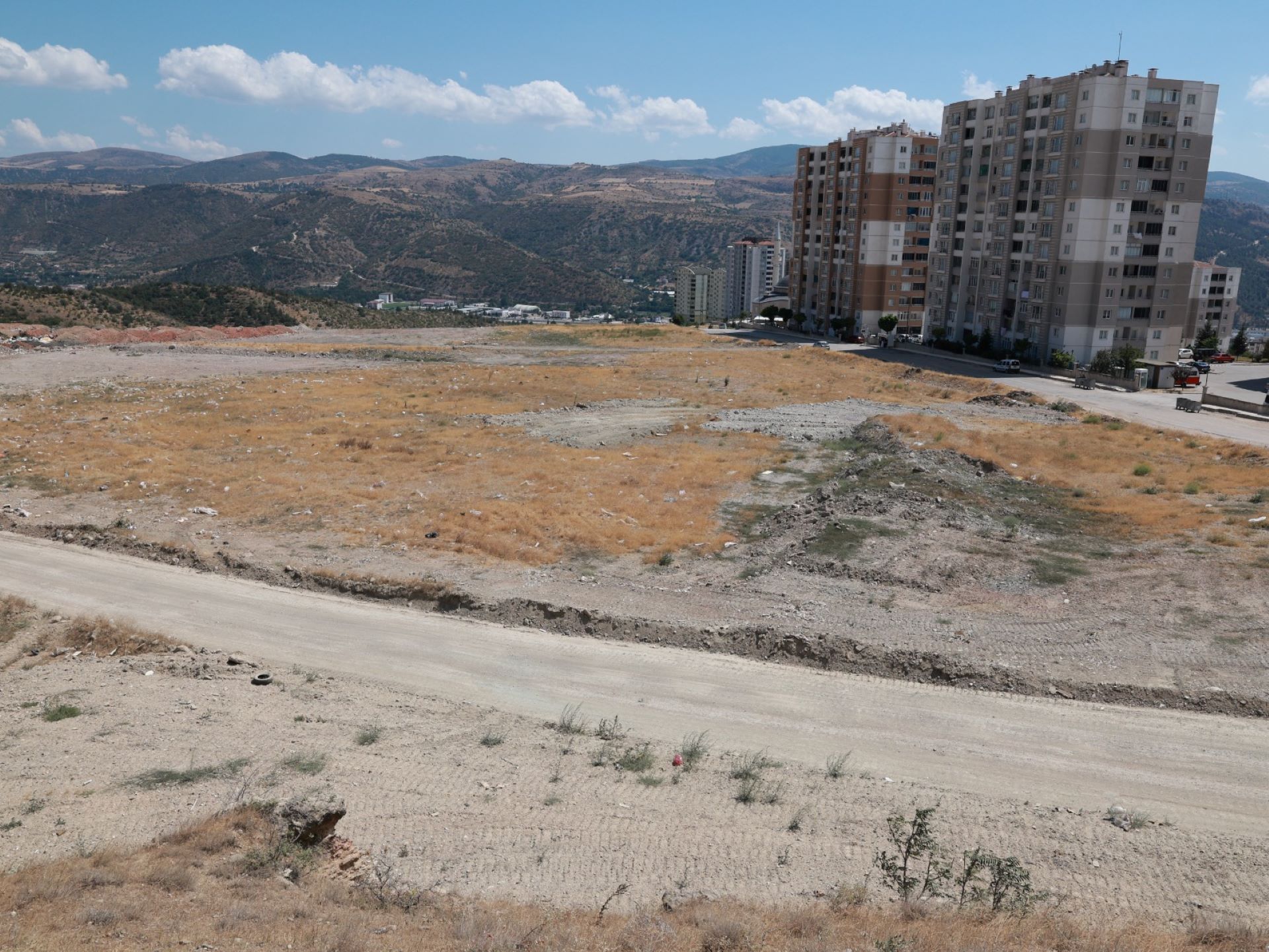 TOPÇAM MAHALLESİ’NE 10 YENİ PARK VE 40 DÖNÜMLÜK MESİRE ALANI - Görsel 5
