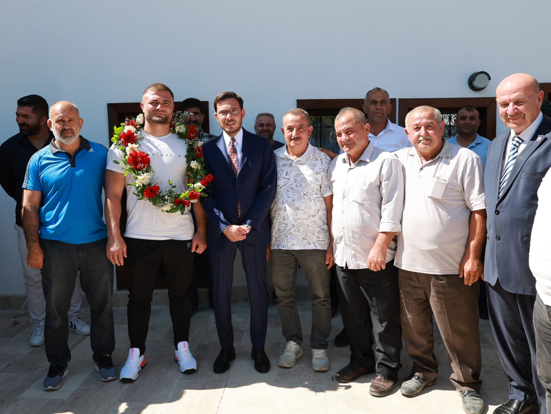 BAŞKAN YAZICIOĞLU BAŞPEHLİVAN SERHAT ELVAN’I TEBRİK ETTİ - Görsel 9