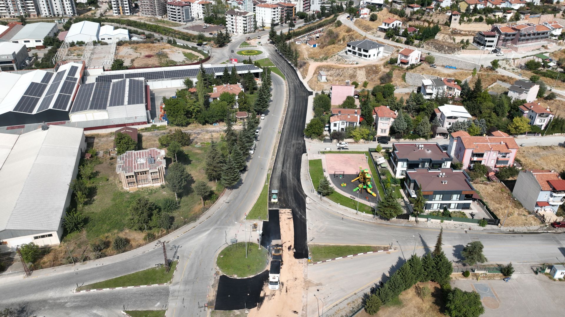 DENİZLİ CADDESİ BAŞTAN SONA YENİLENDİ - Görsel 3