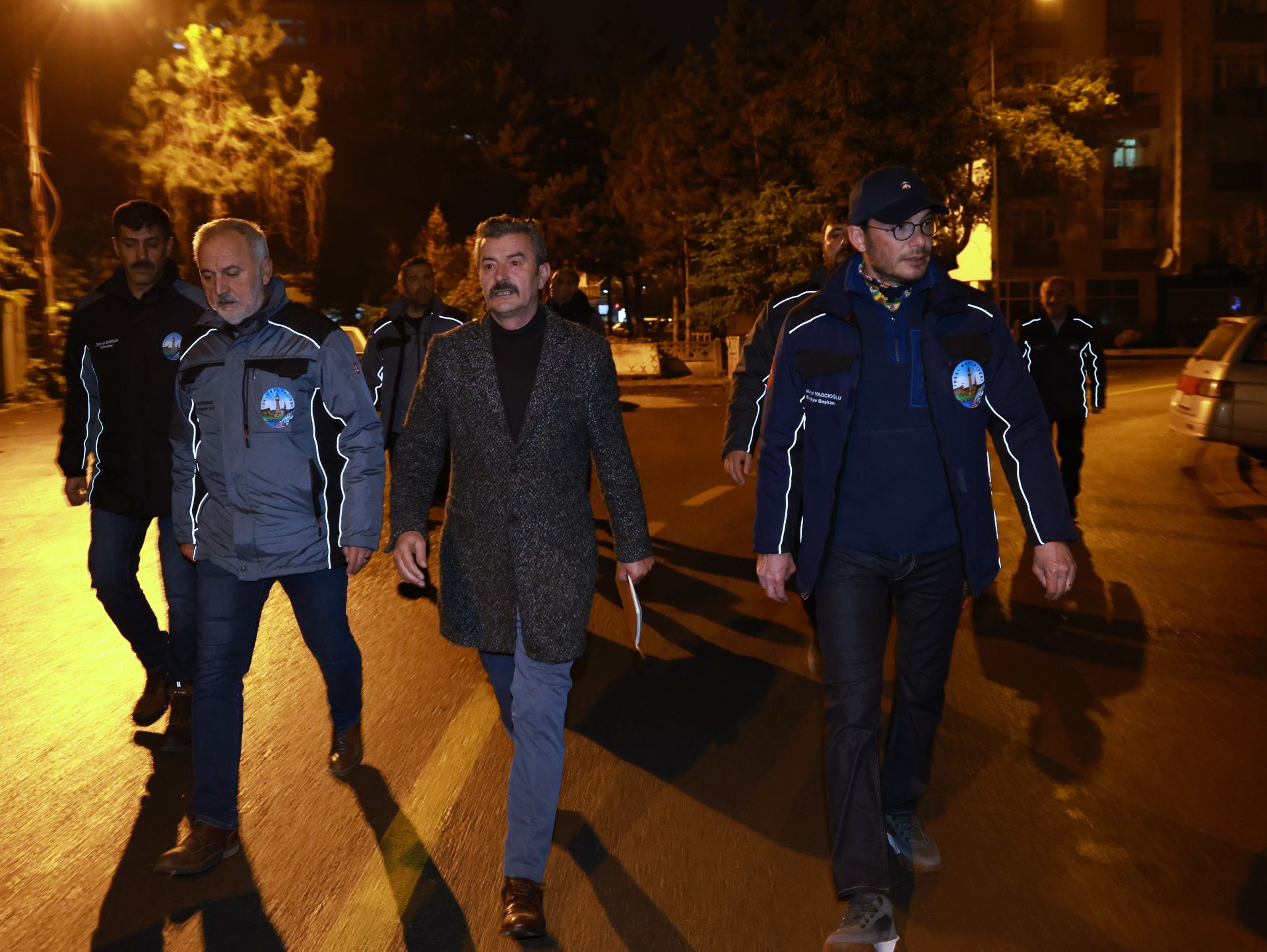 BAŞKAN YAZICIOĞLU’NDAN GECE YARISI MAHALLE İNCELEMESİ - Görsel 7