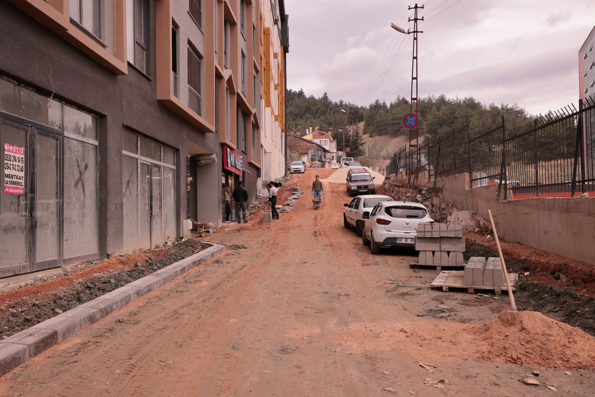 ÜNİVERSİTE HASTANESİ ÇEVRESİNDE TRAFİĞİ RAHATLATACAK ÖNEMLİ BİR ADIM DAHA - Görsel 6