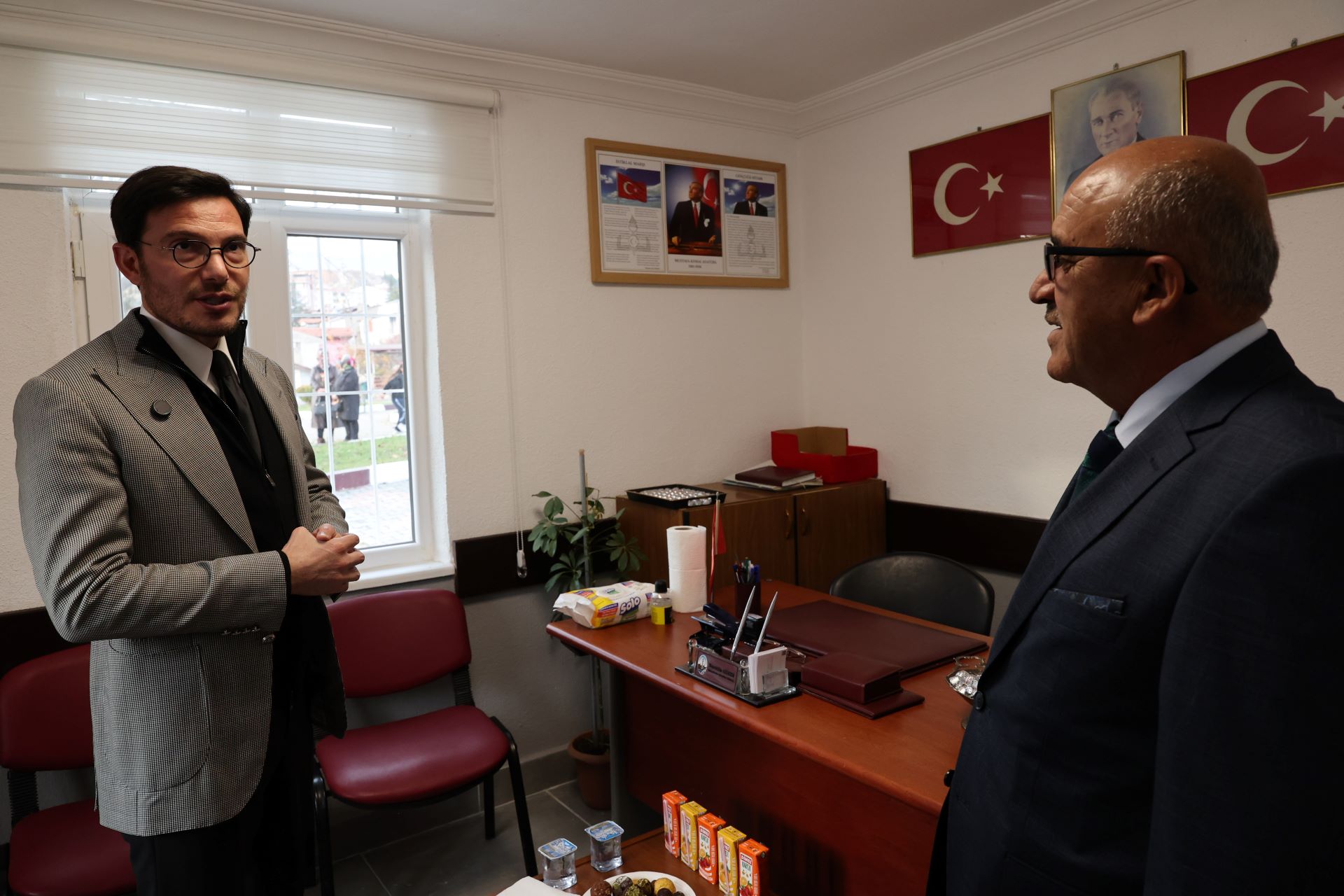 BAHÇELİEVLER MAHALLESİ MUHTARLIK BİNASI YENİLENEN YÜZÜYLE HİZMETE AÇILDI - Görsel 3
