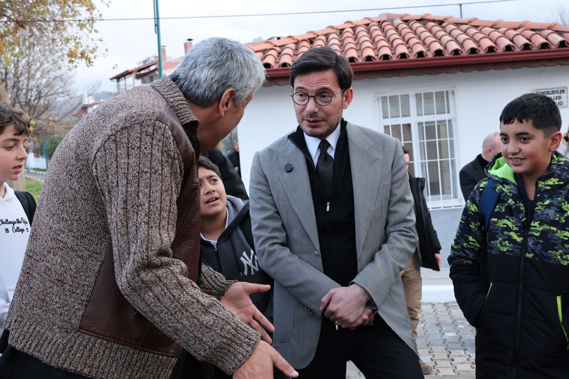 BAHÇELİEVLER MAHALLESİ MUHTARLIK BİNASI YENİLENEN YÜZÜYLE HİZMETE AÇILDI - Görsel 4