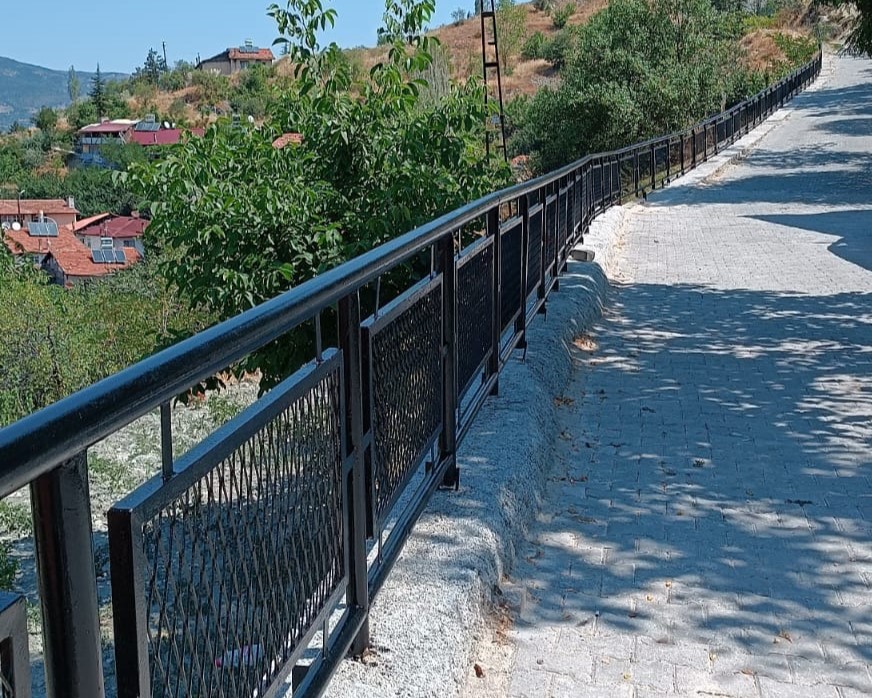 TOKAT BELEDİYESİ’NDEN ŞEHİR GENELİNDE GÜVENLİ ULAŞIM ATAĞI - Görsel 14