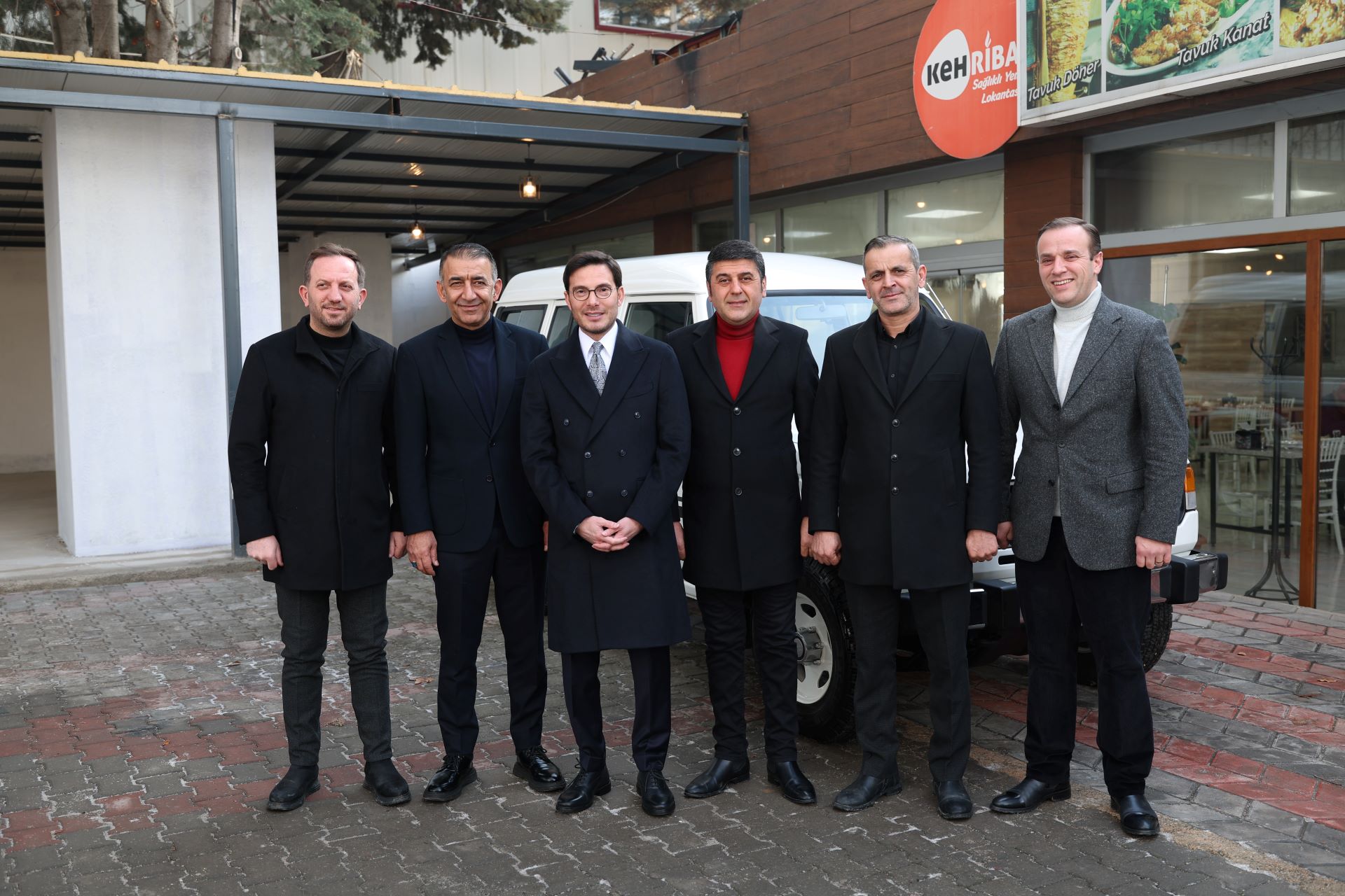 BAŞKAN YAZICIOĞLU, 45 YIL SONRA BABASININ MAKAM ARACINI HİZMETE ALDI - Görsel 9