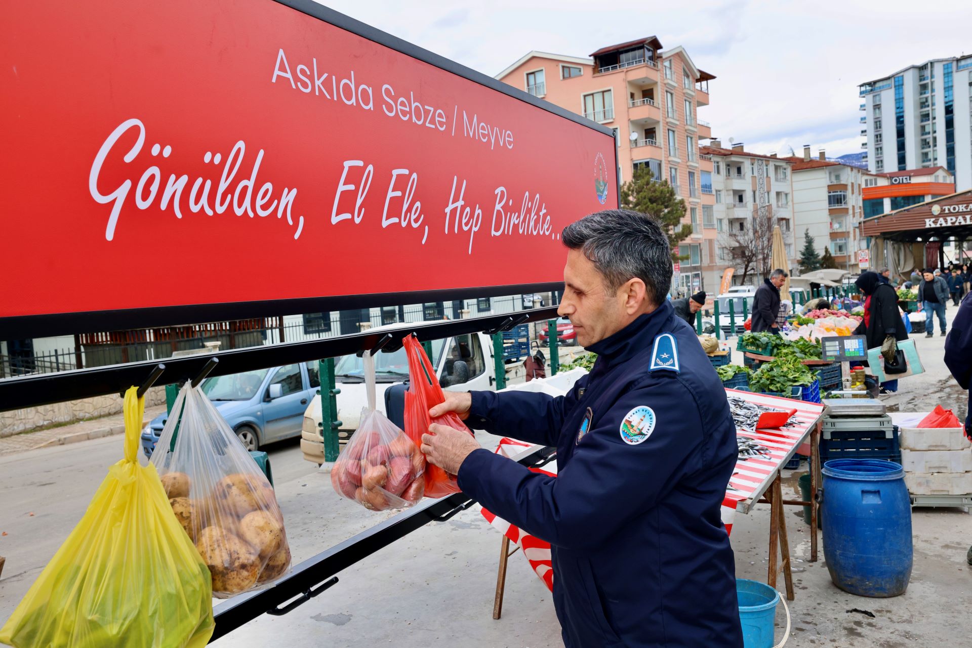 PAZAR YERLERİNDE “ASKIDA SEBZE VE MEYVE” UYGULAMASI - Görsel 3