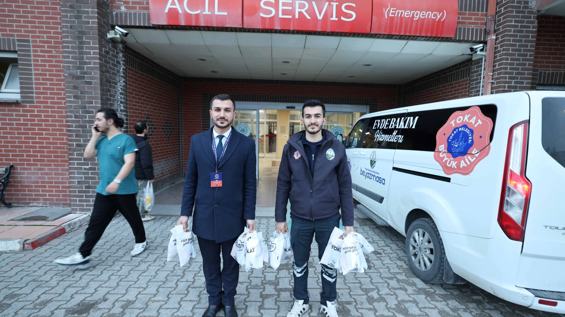 BELMEK’LERDE HAZIRLANAN KUMANYALAR İFTAR VAKTİ DAĞITILDI