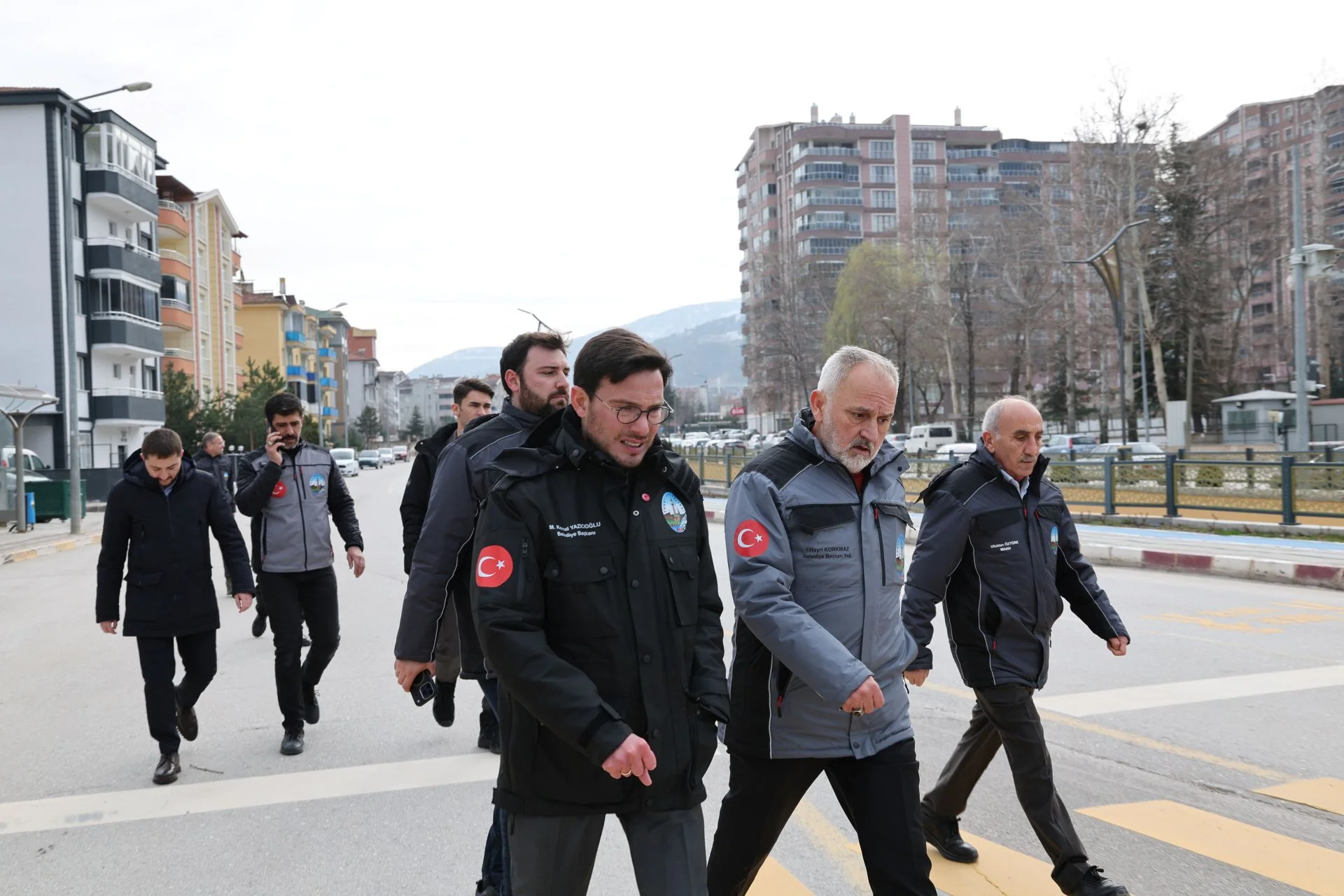 BAŞKAN YAZICIOĞLU KEMER MAHALLESİ’NDE VATANDAŞLARLA BULUŞTU - Görsel 8