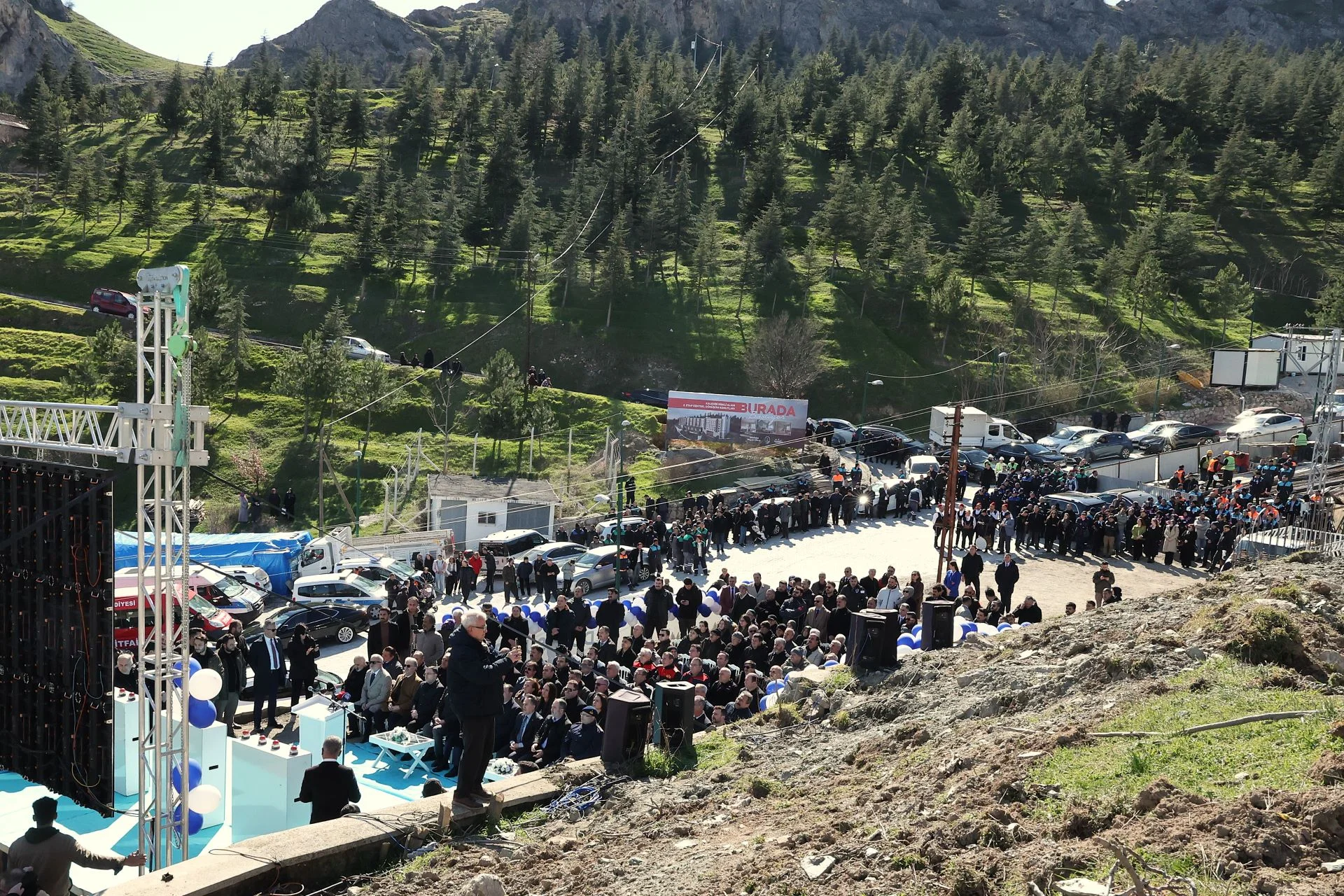 KENTSEL DÖNÜŞÜM 1. ETAP KONUTLARIN TEMEL ATMA TÖRENİ GERÇEKLEŞTİRİLDİ - Görsel 5