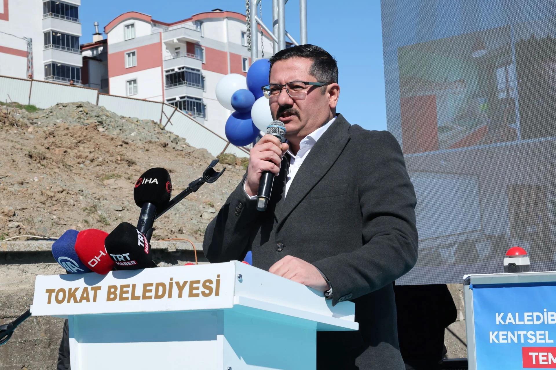 KENTSEL DÖNÜŞÜM 1. ETAP KONUTLARIN TEMEL ATMA TÖRENİ GERÇEKLEŞTİRİLDİ - Görsel 17