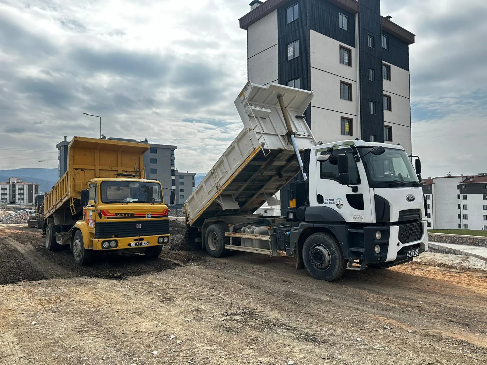 TOKAT BELEDİYESİ ÇALIŞMALARINA HIZ KESMEDEN DEVAM EDİYOR - Görsel 1
