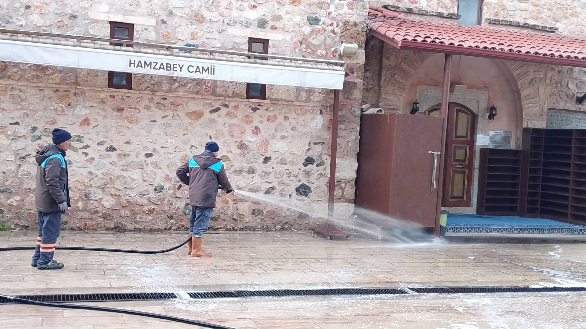 TOKAT BELEDİYESİ’NDEN BAYRAM ÖNCESİ CAMİLERDE KAPSAMLI TEMİZLİK - Görsel 11