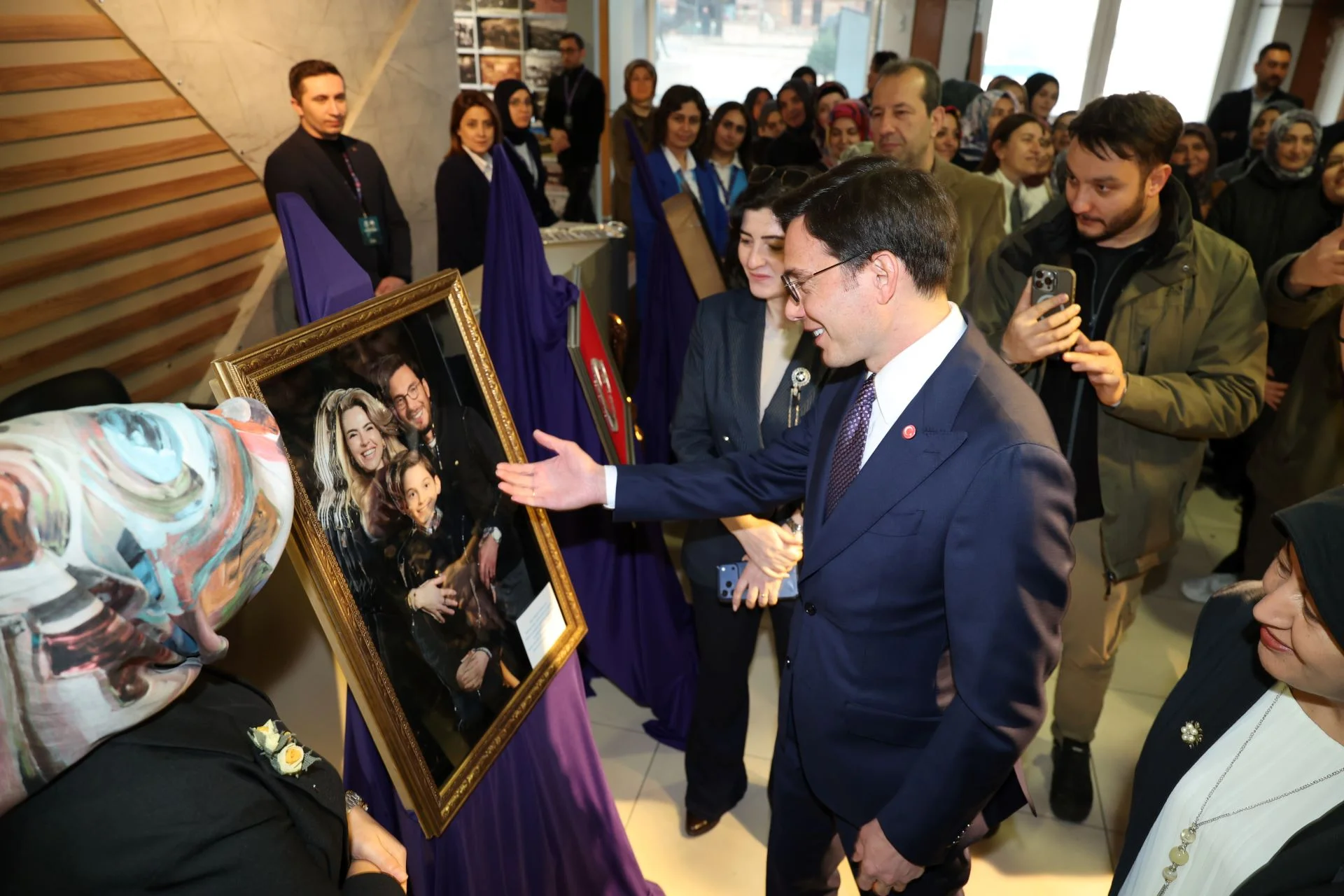 FİLOGRAFİ VE RÖLYEF SERGİSİ AÇILDI - Görsel 4