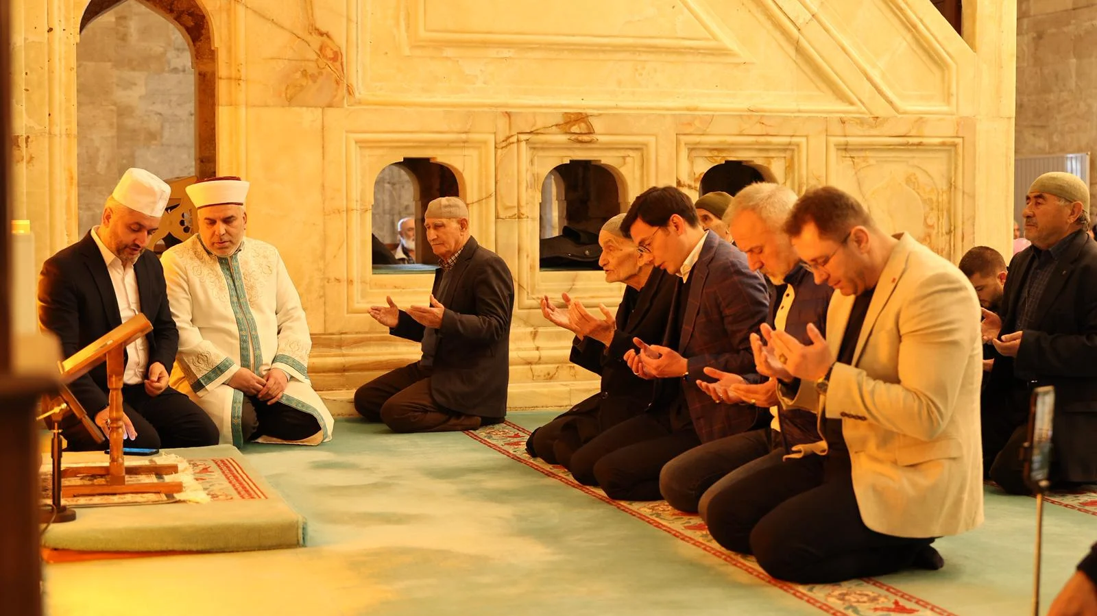 BAŞBUĞ ALPARSLAN TÜRKEŞ, TOKAT’TA DUALARLA ANILDI