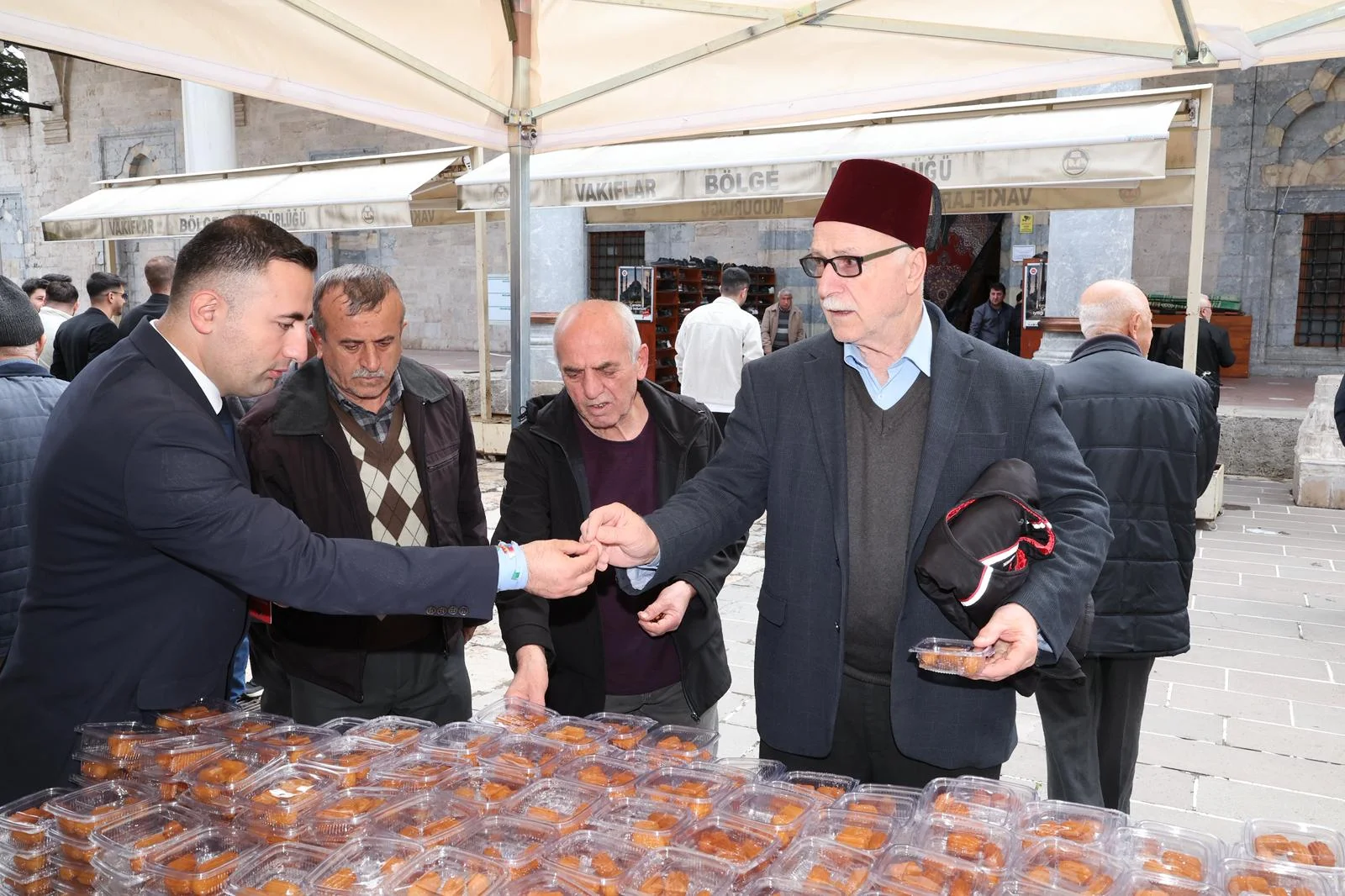 BAŞBUĞ ALPARSLAN TÜRKEŞ, TOKAT’TA DUALARLA ANILDI - Görsel 13