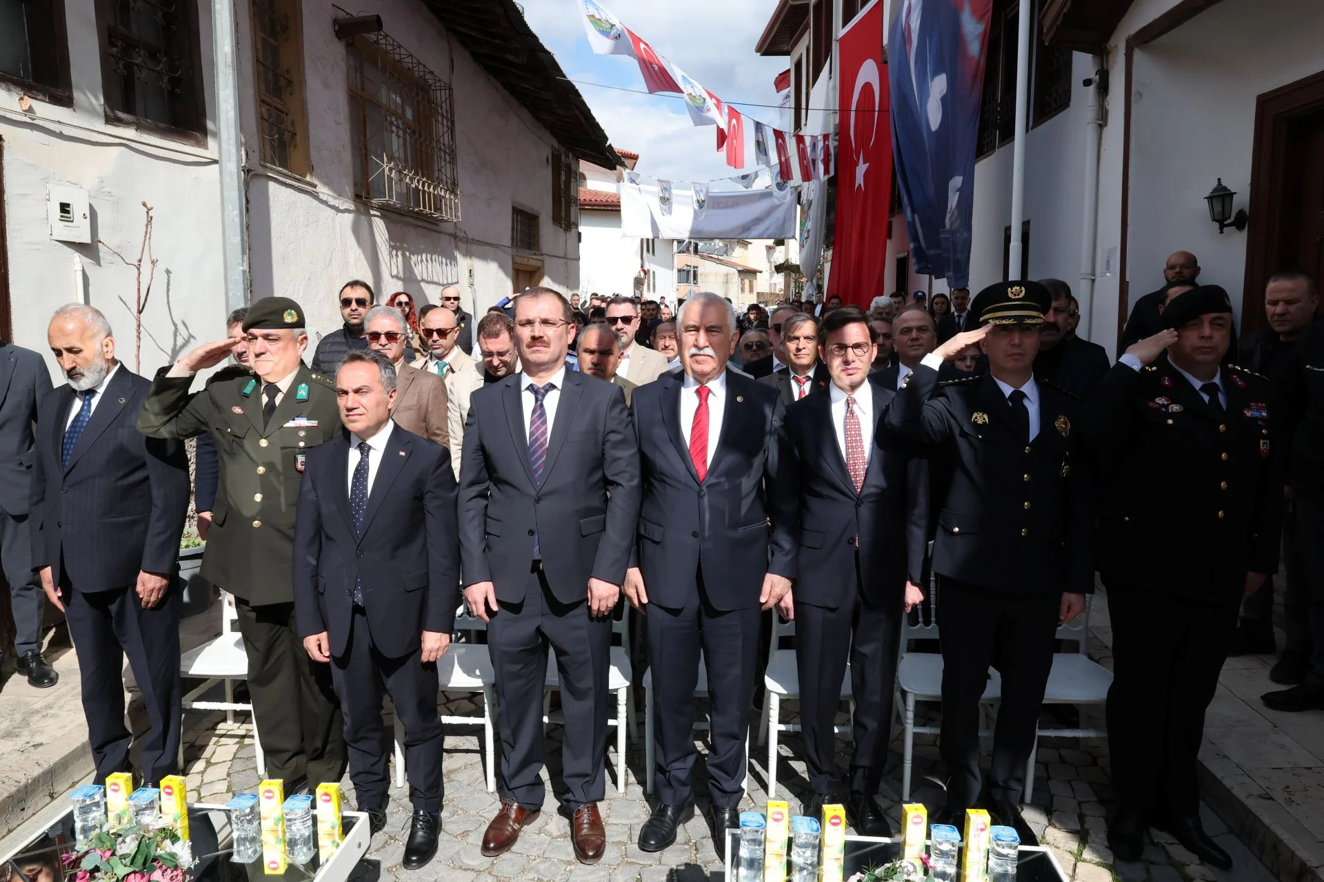PLEVNE KAHRAMANI GAZİ OSMAN PAŞA TÖRENLE ANILDI - Görsel 1