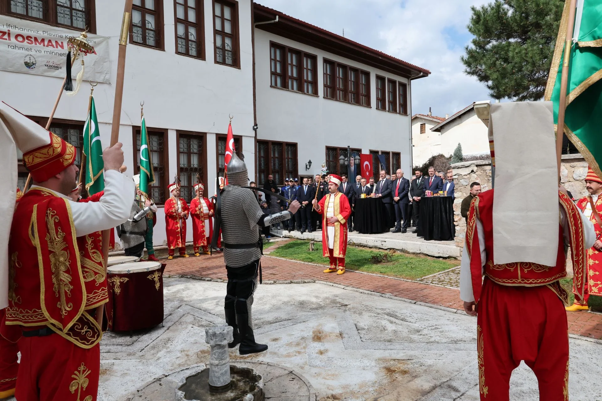 PLEVNE KAHRAMANI GAZİ OSMAN PAŞA TÖRENLE ANILDI - Görsel 10
