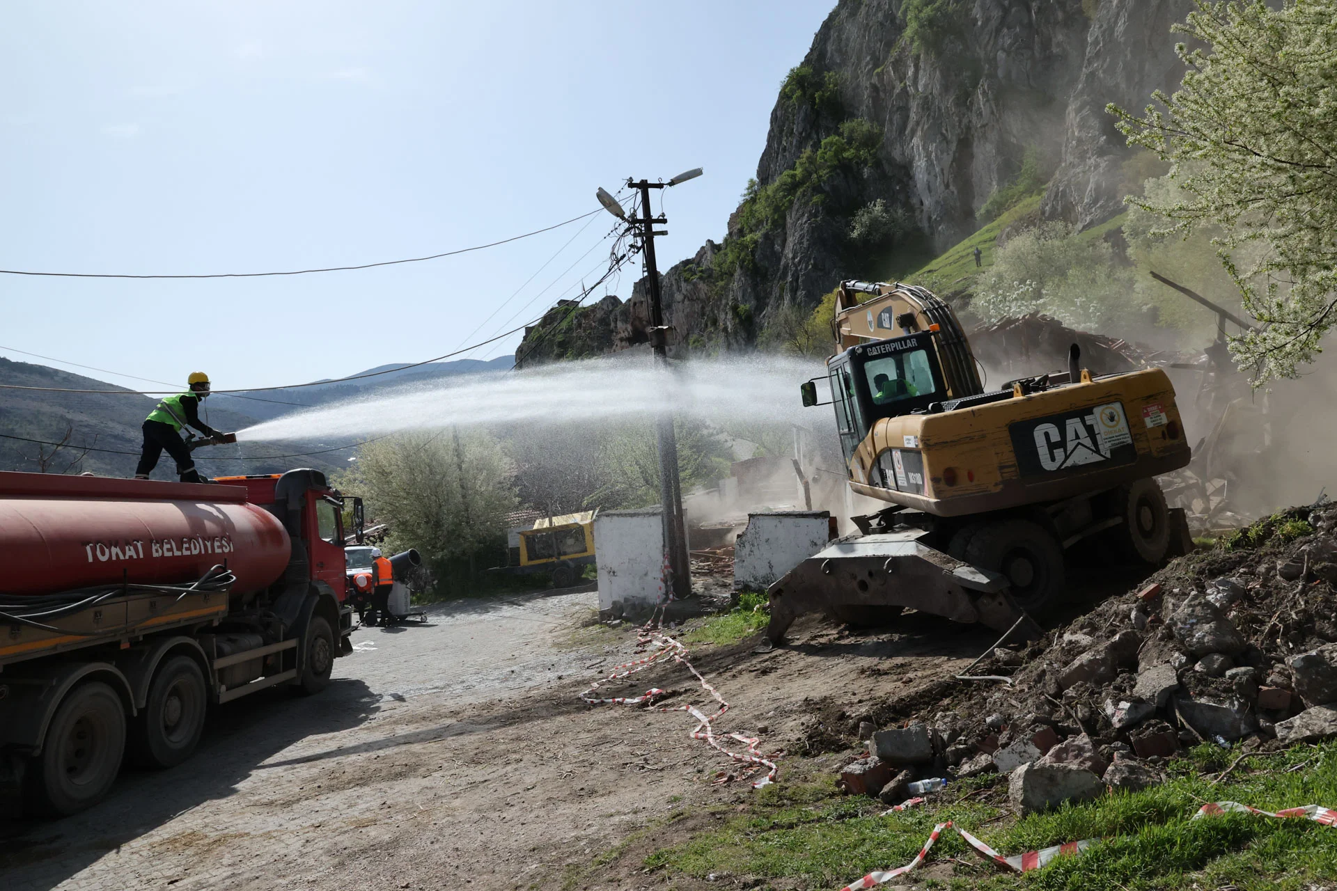 TOKAT’TA KENTSEL DÖNÜŞÜMDE YENİ AŞAMA: YIKIMLAR BAŞLADI - Görsel 7