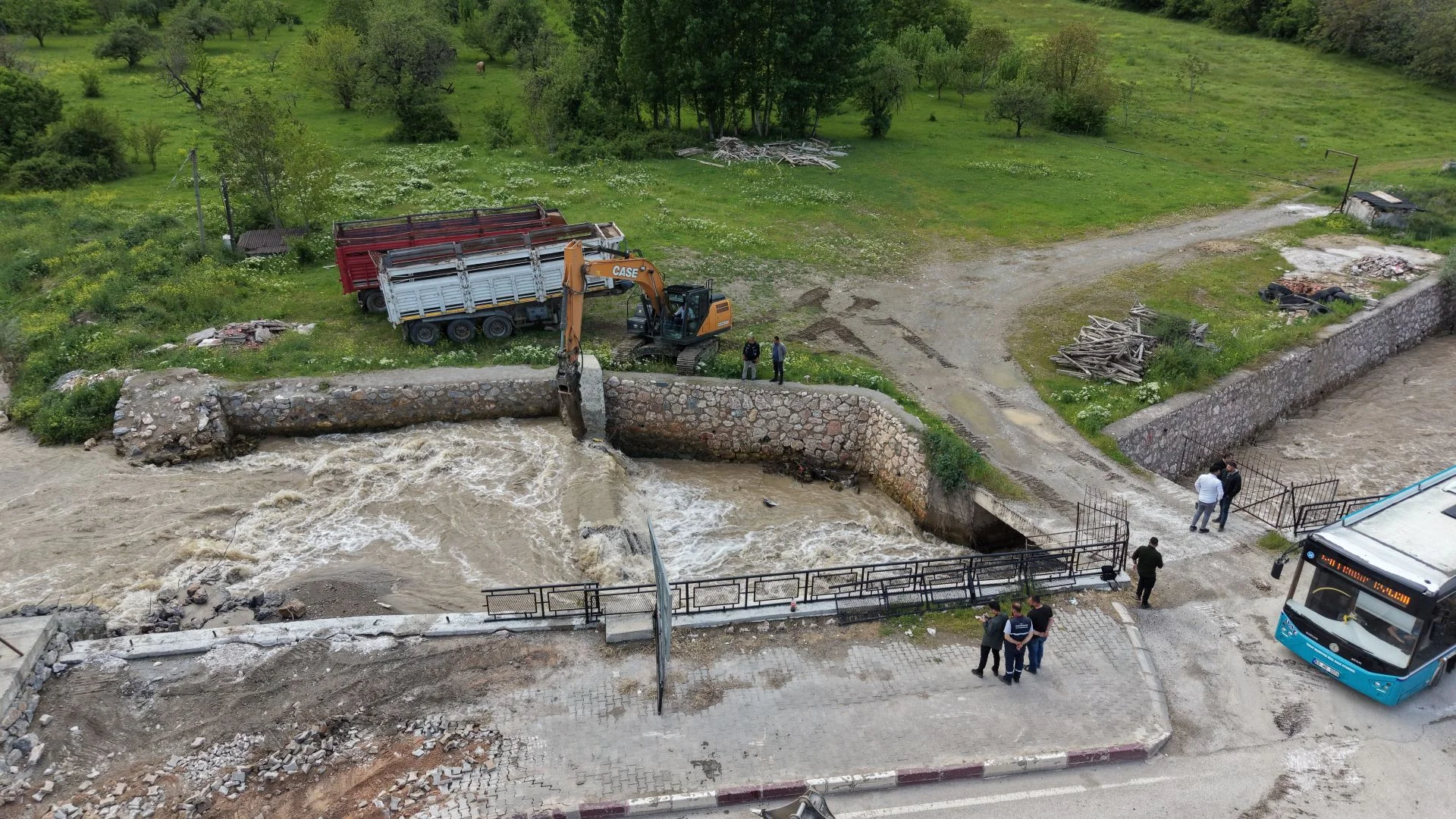 TOKAT BELEDİYESİ’NDEN SEL VE TAŞKIN RİSKİNE KARŞI YOĞUN MESAİ - Görsel 5