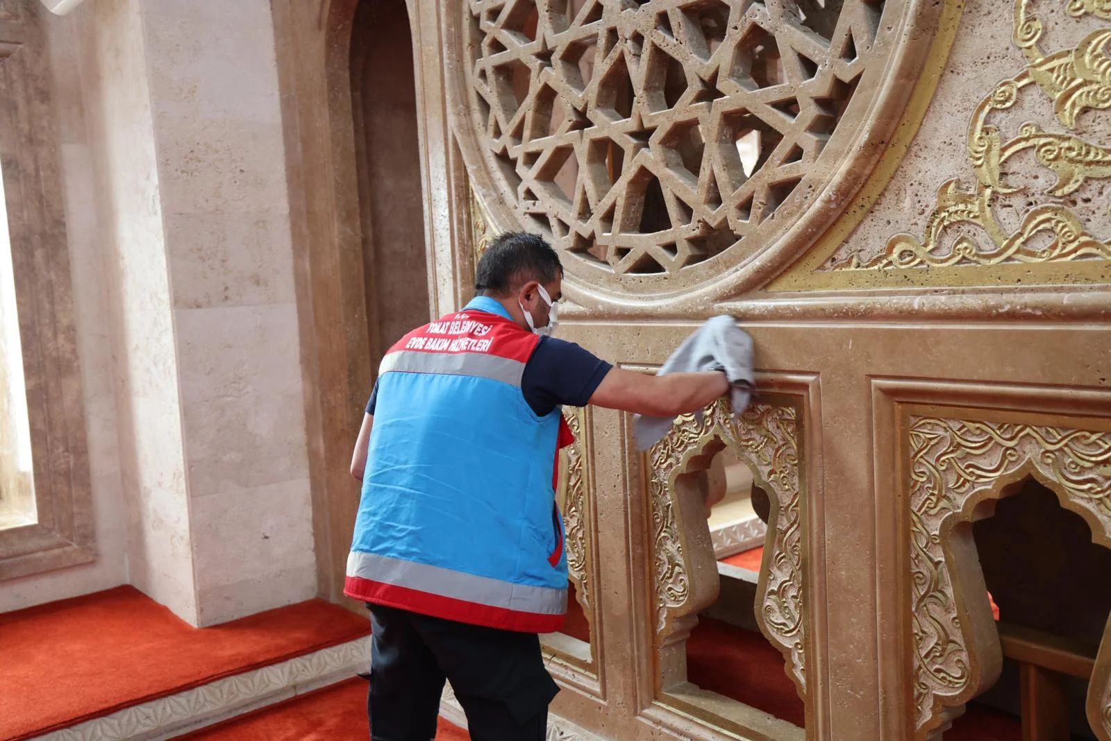 KURBAN BAYRAMI ÖNCESİ CAMİLERDE KAPSAMLI TEMİZLİK - Görsel 12