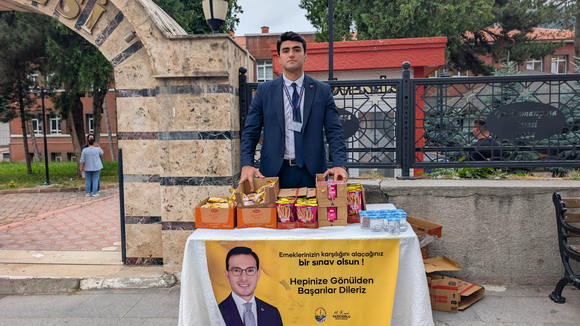 TOKAT BELEDİYESİ YKS MARATONUNDA GENÇLERİ VE AİLELERİNİ YALNIZ BIRAKMADI - Görsel 16
