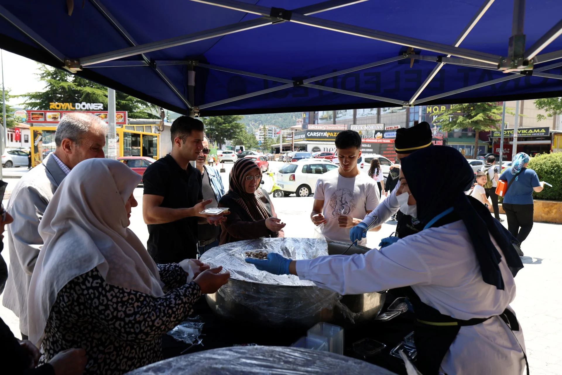 TOKAT BELEDİYESİNDEN 12 BİN KİŞİLİK AŞURE İKRAMI - Görsel 12
