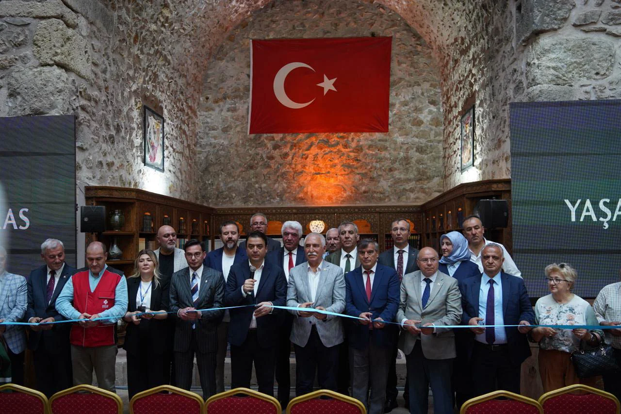 SANATSEVERLERİN YOĞUN İLGİ GÖSTERDİĞİ TOKAT YAŞAYAN MİRAS ŞÖLENİ SONA ERDİ - Görsel 3