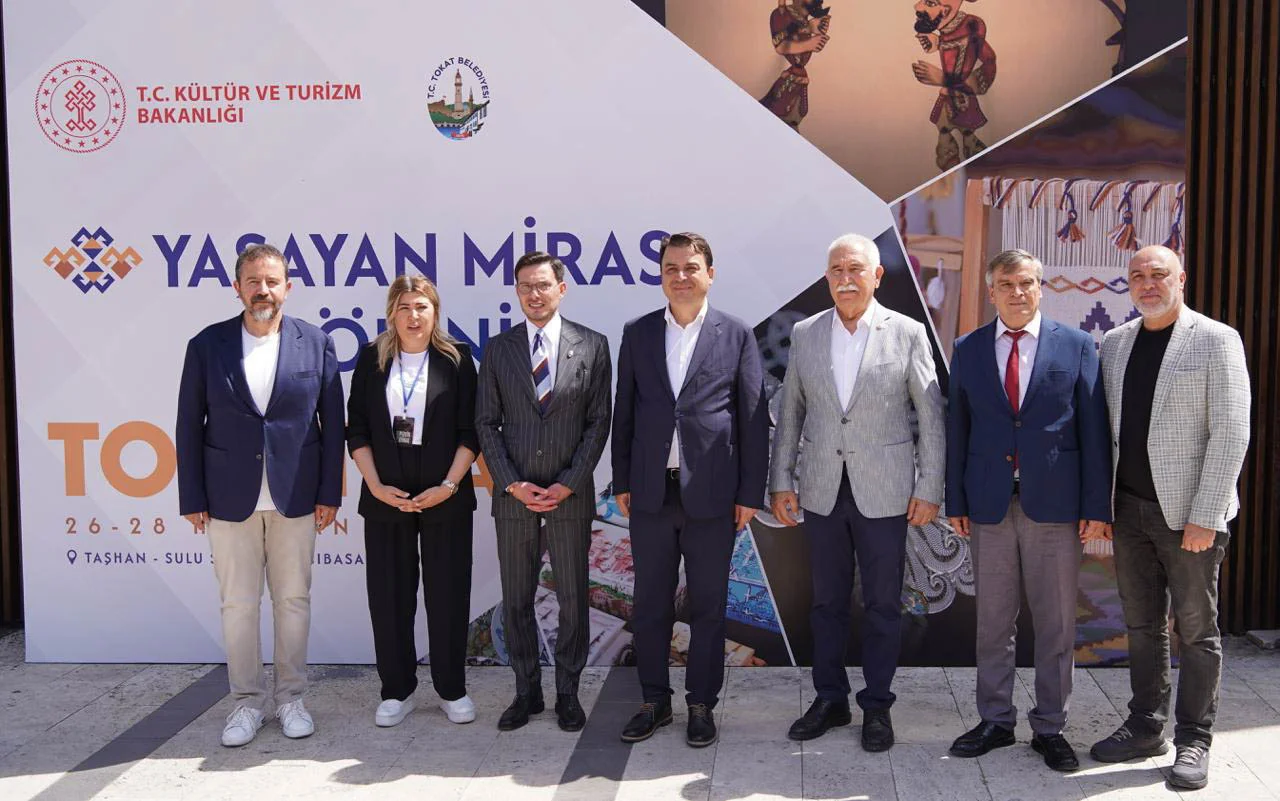 SANATSEVERLERİN YOĞUN İLGİ GÖSTERDİĞİ TOKAT YAŞAYAN MİRAS ŞÖLENİ SONA ERDİ - Görsel 6