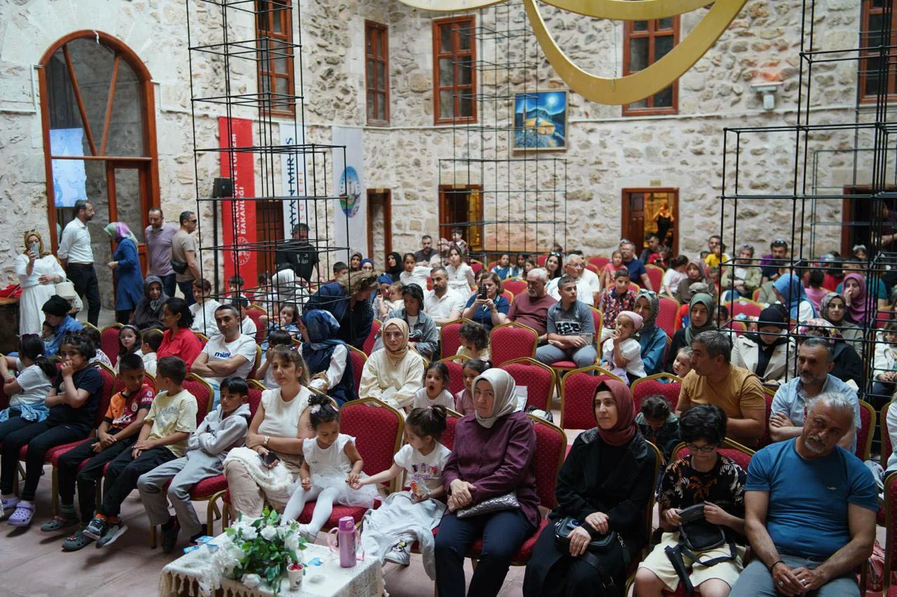 SANATSEVERLERİN YOĞUN İLGİ GÖSTERDİĞİ TOKAT YAŞAYAN MİRAS ŞÖLENİ SONA ERDİ - Görsel 14