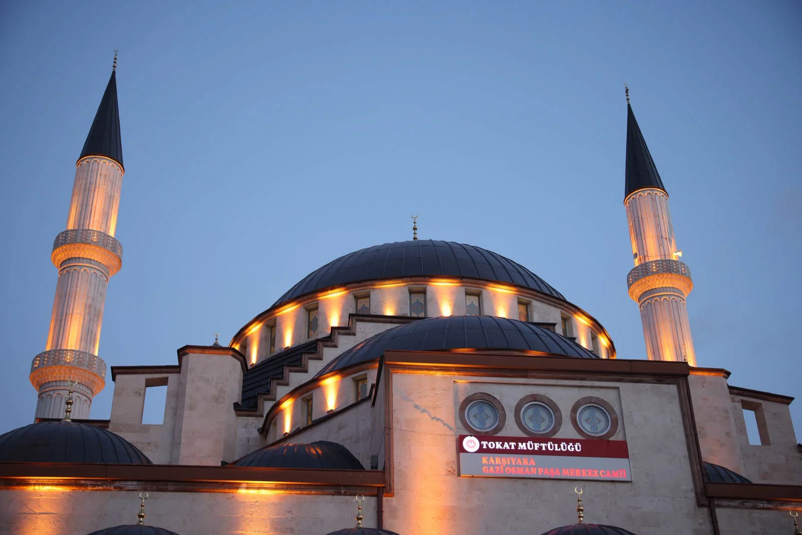 TOKAT BELEDİYESİ'NDEN 15 TEMMUZ ŞEHİTLERİ İÇİN 10 BİN KİŞİLİK HELVA İKRAMI - Görsel 8
